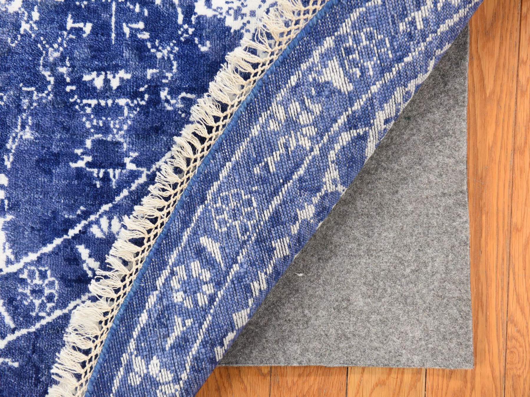6'2"x6'2" Berry Blue, Tone On Tone, Tabriz with All Over Leaf Motifs, Wool and Silk, Hand Knotted, Round, Oriental Rug HR78702 - Image 7