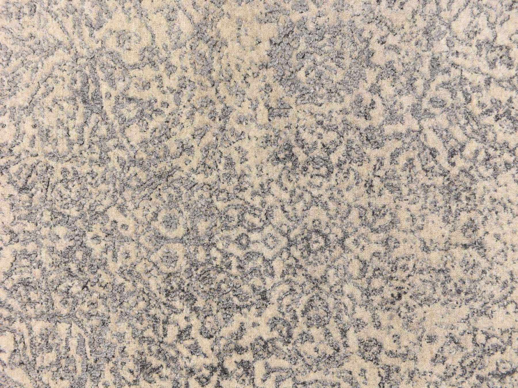 6'x6' Beige-Gray, Erased Design, Fine Jacquard, Hand Loomed, Wool and Silk, Round, Oriental Rug HR78704 - Image 4