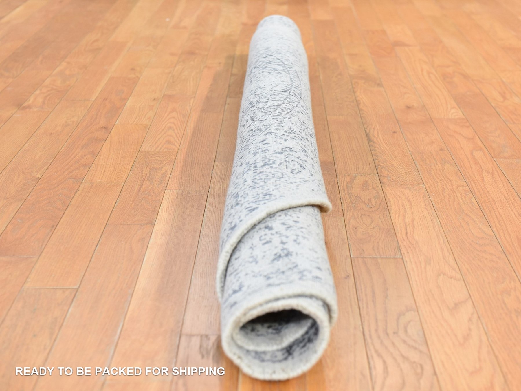 6'x6' Beige-Gray, Erased Design, Fine Jacquard, Hand Loomed, Wool and Silk, Round, Oriental Rug HR78704 - Image 9