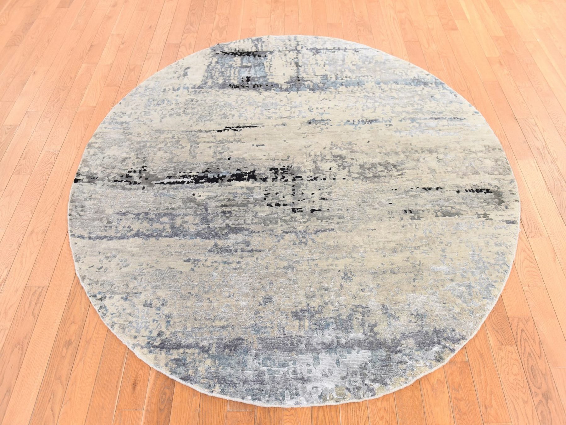 6'x6' Beige-Gray, Abstract Design, Hand Knotted, Wool & Silk, Hi-Low Pile, Round, Oriental Rug HR78705 - Image 2