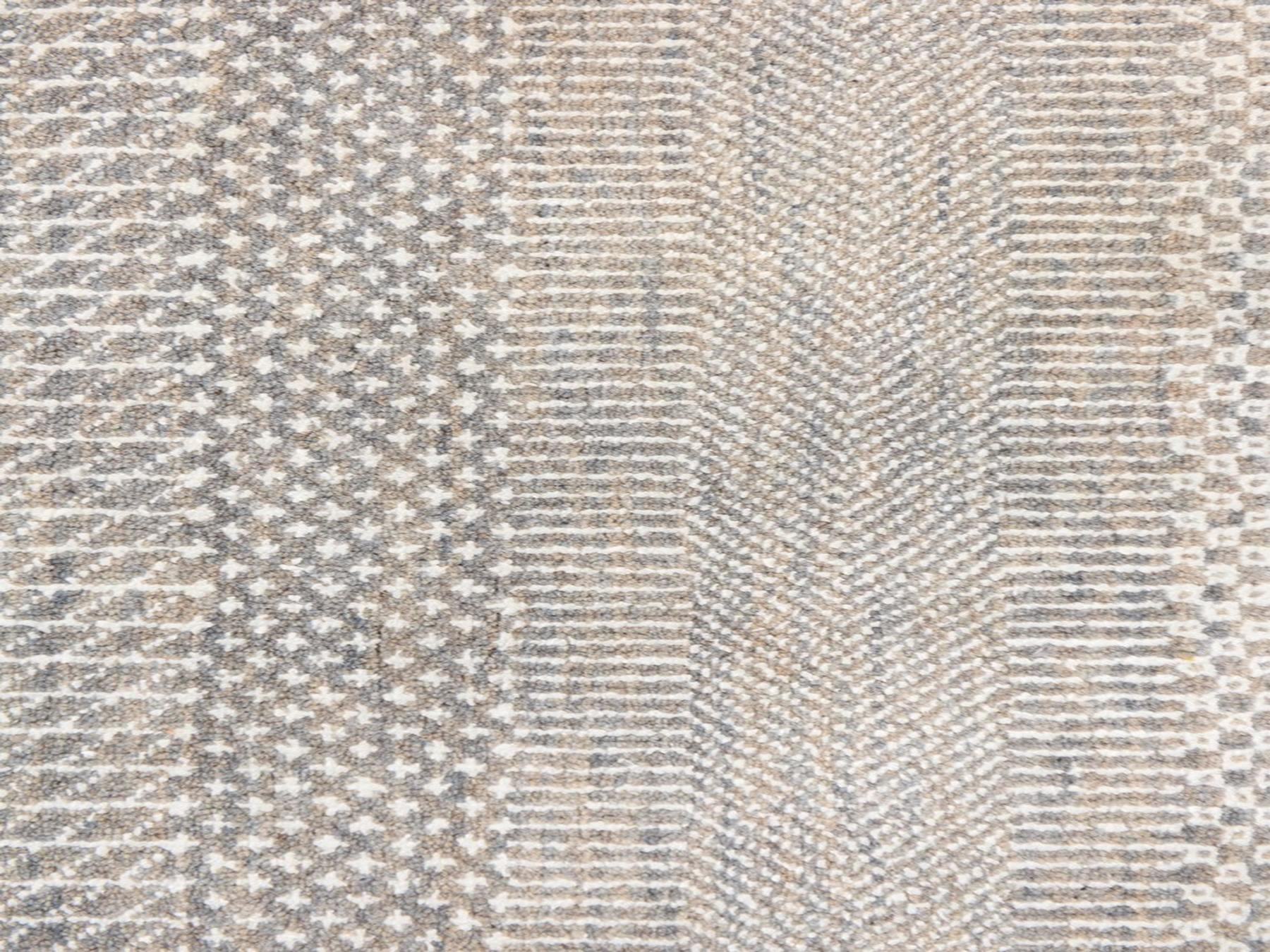 6'x6' Pastel Gray, Modern Grass Design, Tone on Tone, Wool and Silk, Hand Knotted, Round, Oriental Rug HR78708 - Image 4