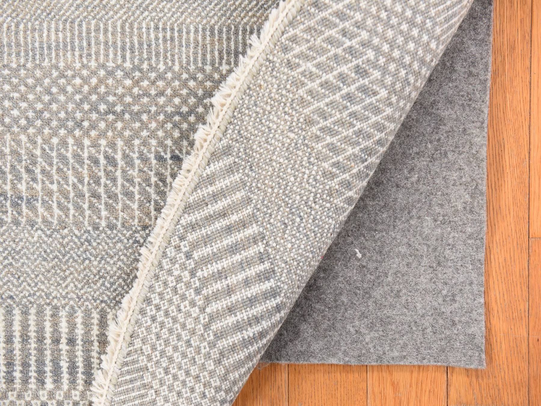6'x6' Pastel Gray, Modern Grass Design, Tone on Tone, Wool and Silk, Hand Knotted, Round, Oriental Rug HR78708 - Image 7