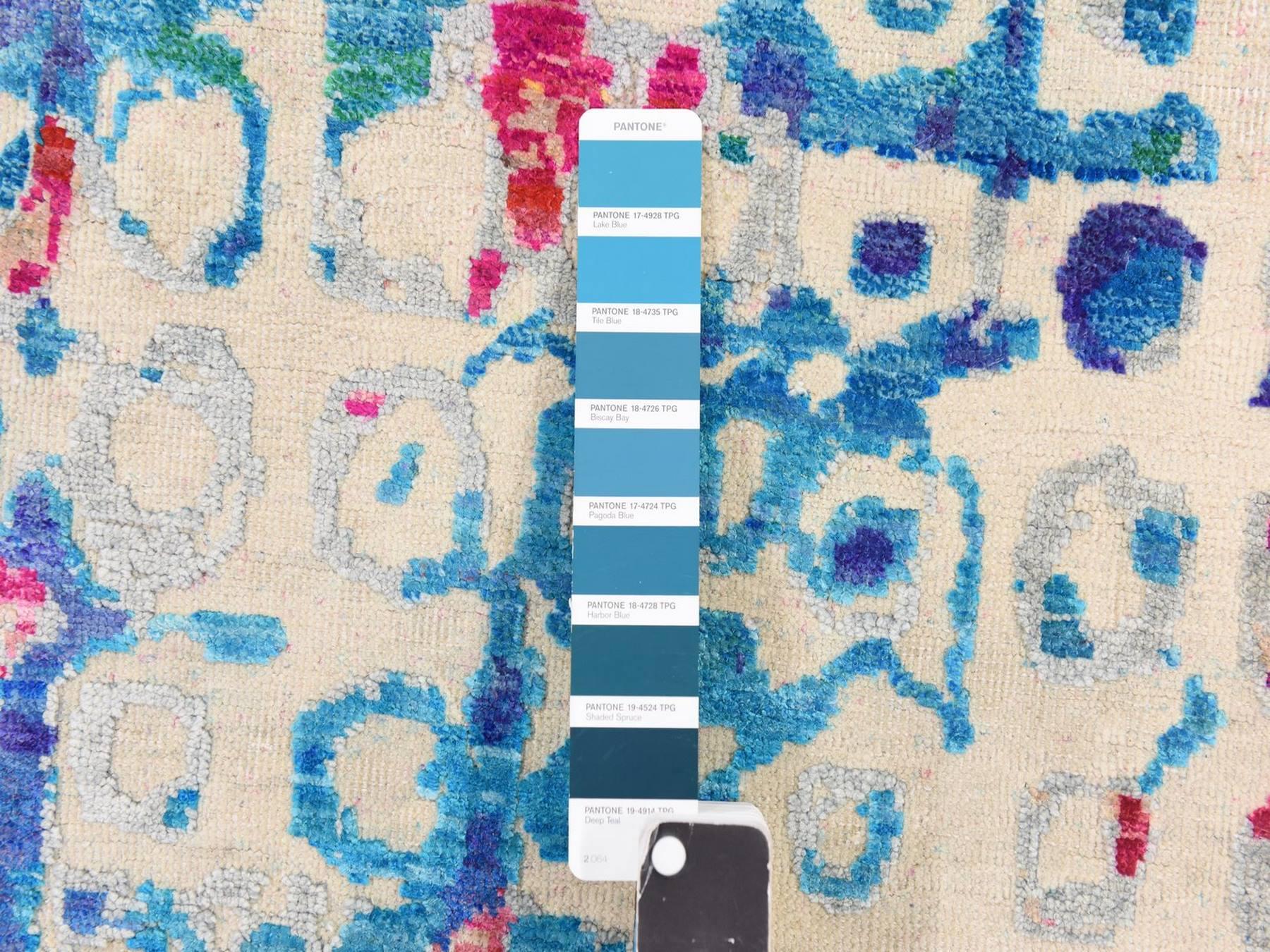 4'x6'1" Blue-Ivory, Colorful, THE PEACOCK, Sari Silk, Hand Knotted, Oriental Rug HR78717 - Image 5