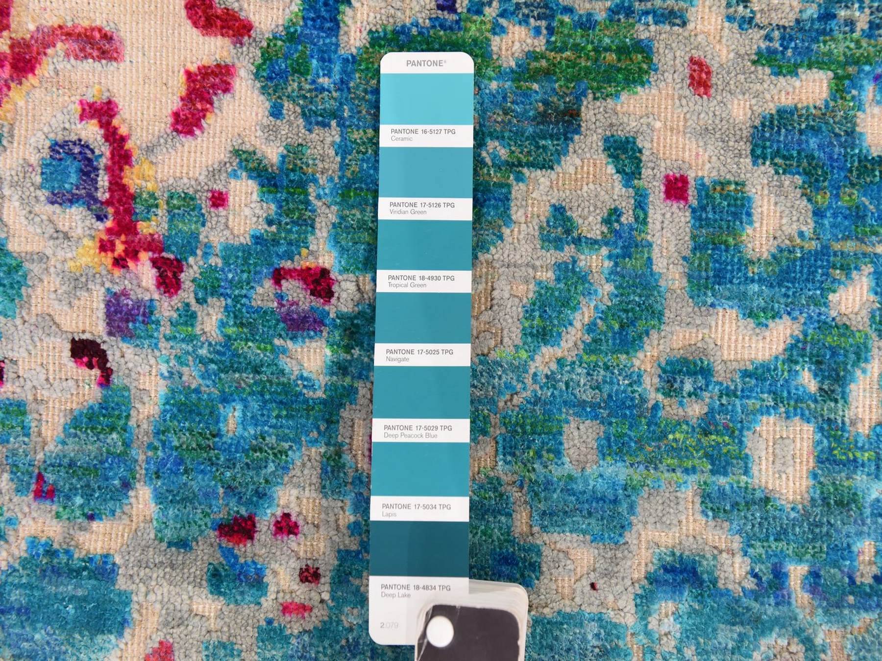 4'x6' Shades of Blue, Colorful, THE PEACOCK, Sari Silk, Hand Knotted, Oriental Rug HR78723 - Image 5