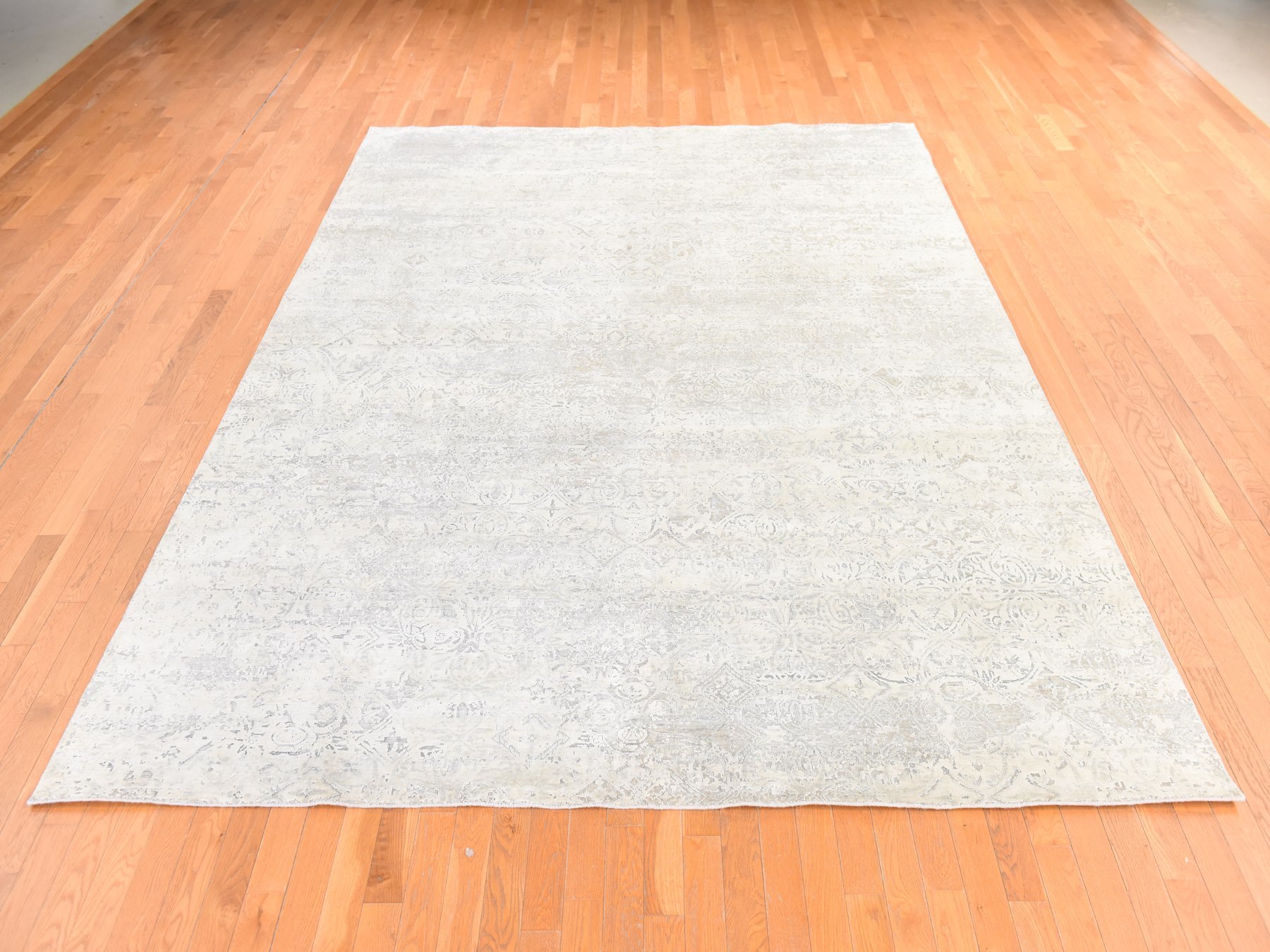 8'10"x12' Whisper White, Silk with Textured Wool, Modern, Erased Dimensional Design, Hand Knotted, Oriental Rug HR78737 - Image 2