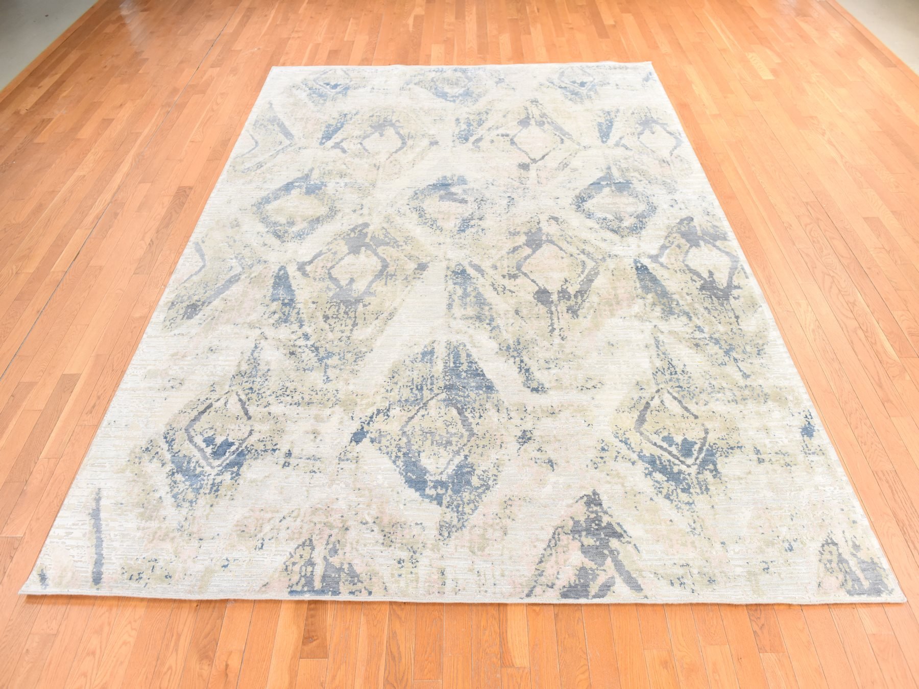 8'10"x12'1" Chiffon White with Pastel Colors, Modern Design, Large Elements Pattern, Hand Knotted, Silk with Textured Wool, Oriental Rug HR78742 - Image 2