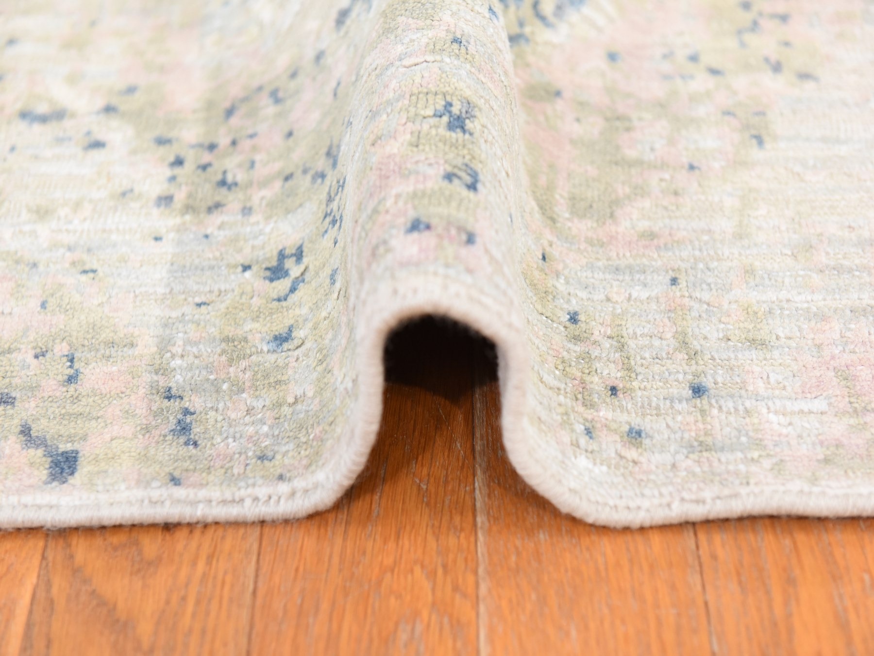 8'10"x12'1" Chiffon White with Pastel Colors, Modern Design, Large Elements Pattern, Hand Knotted, Silk with Textured Wool, Oriental Rug HR78742 - Image 9