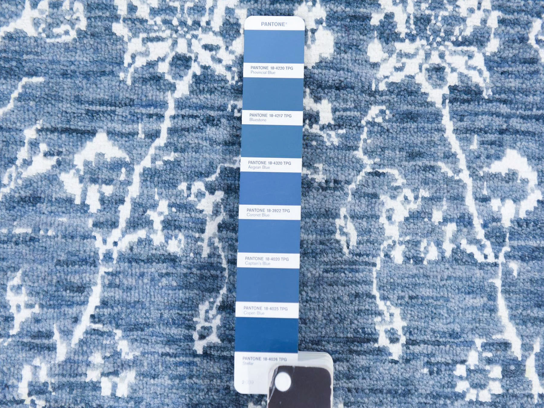 2'6"x10'2" Aegean Blue, All Over Design, Tone on Tone, Wool and Silk, Hand Knotted, Runner, Oriental Rug HR78756 - Image 5