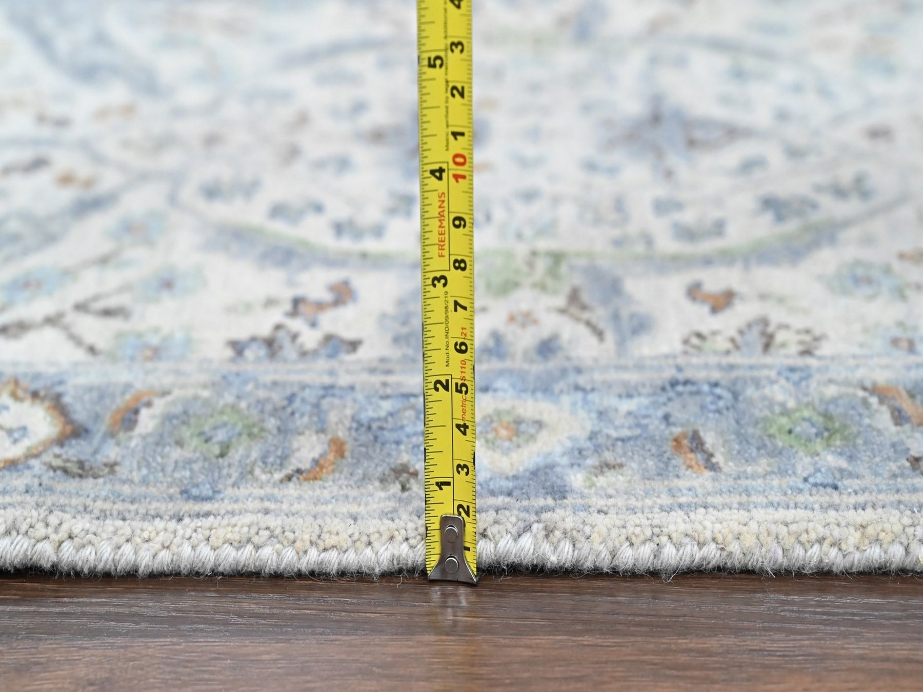 2'1"x2'10" Oyster Gray, Oushak with Floral Motifs, Hand Knotted, Pure Wool, Soft Pile, Denser Weave, Sample, Mat, Oriental Rug HR10563 - Image 6