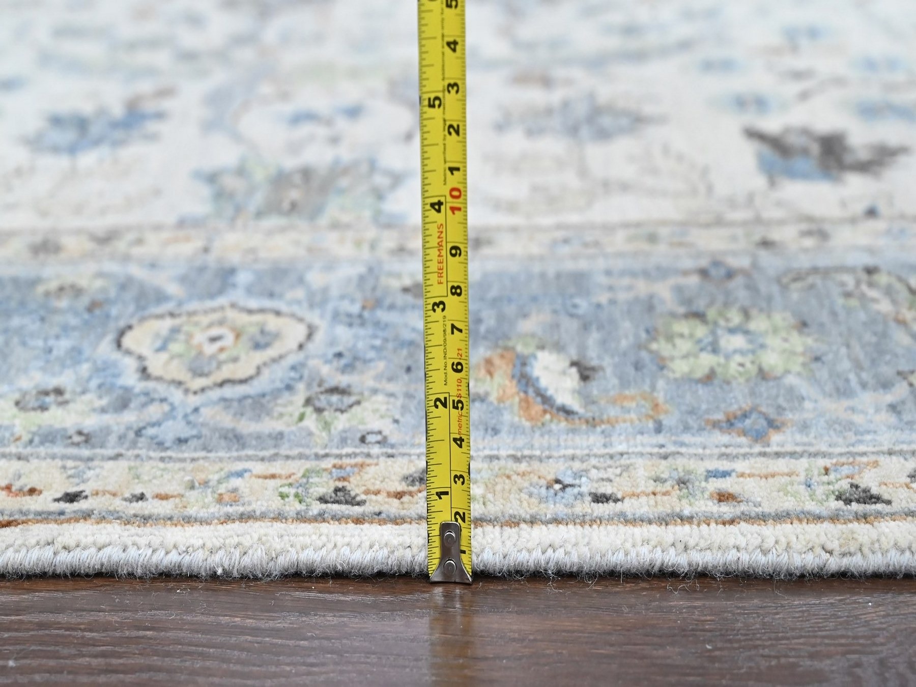 6'x9' Oyster Gray, Hand Knotted, Oushak with Floral Motifs, Pure Wool, Soft Pile, Denser Weave, Oriental Rug HR10567 - Image 7