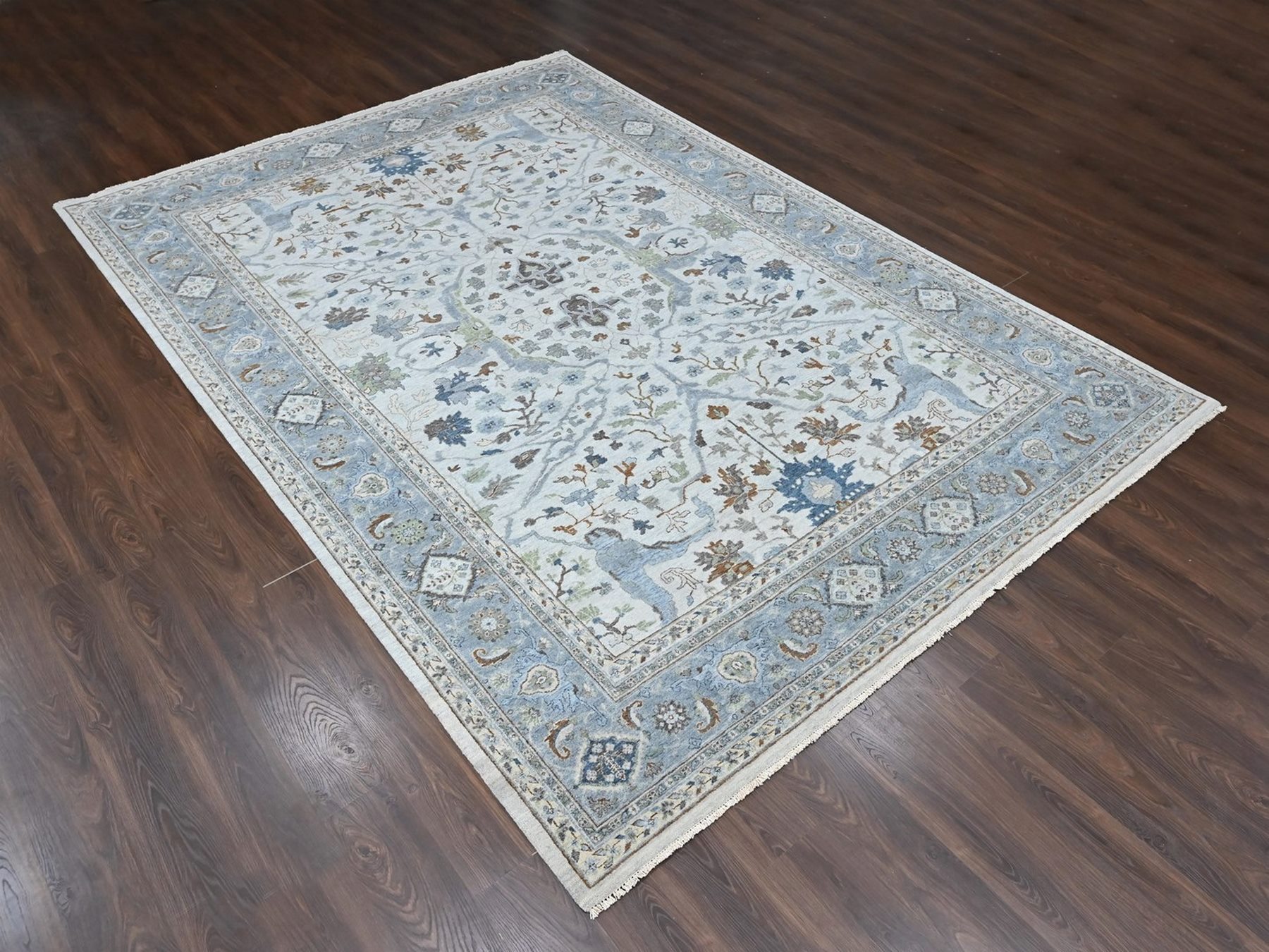 9'8"x13'10" Oyster Gray, Oushak with Floral Motifs, Hand Knotted, Pure Wool, Soft Pile, Denser Weave, Oriental Rug HR10569 - Image 3
