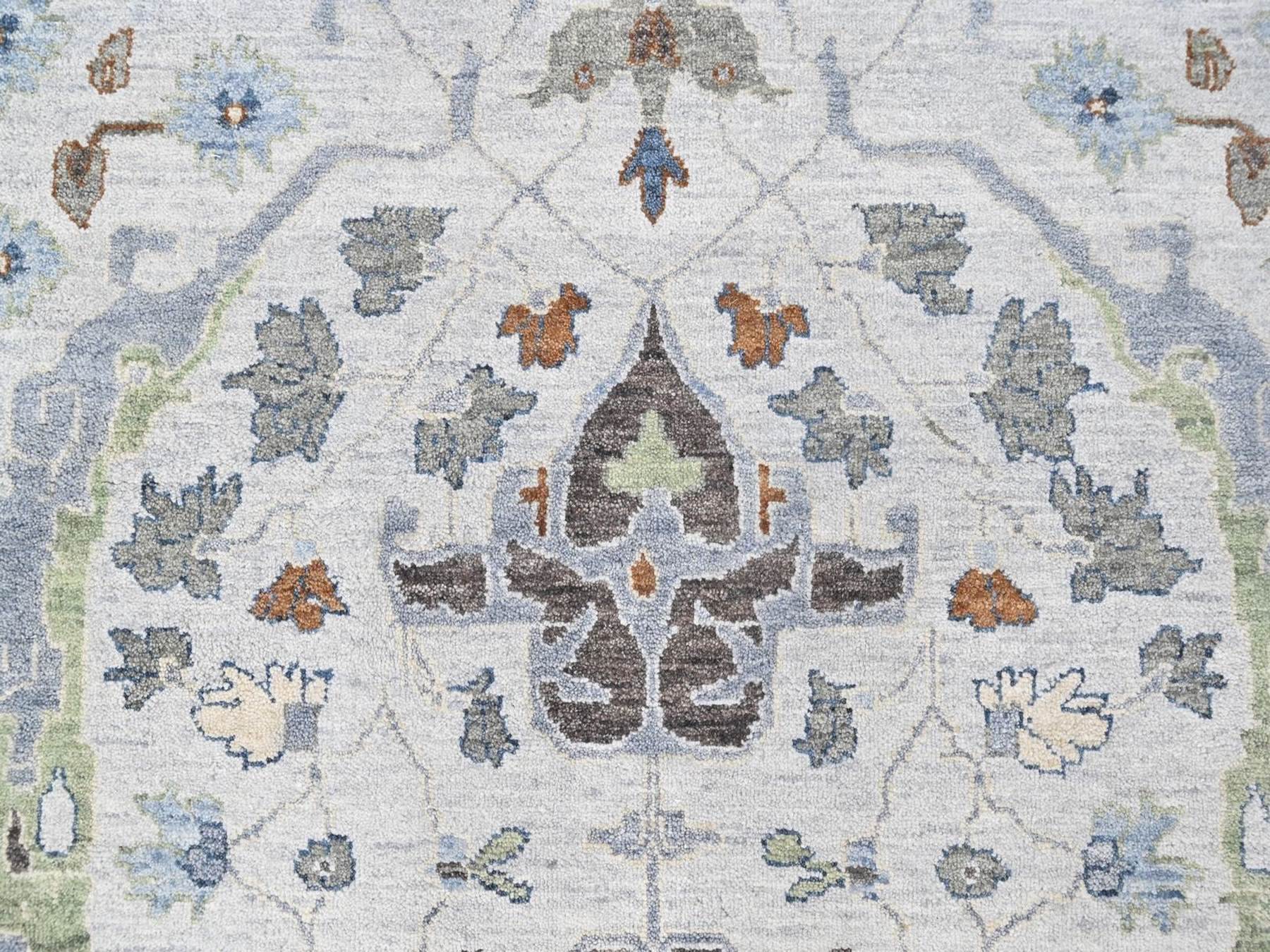 9'8"x13'10" Oyster Gray, Oushak with Floral Motifs, Hand Knotted, Pure Wool, Soft Pile, Denser Weave, Oriental Rug HR10569 - Image 8