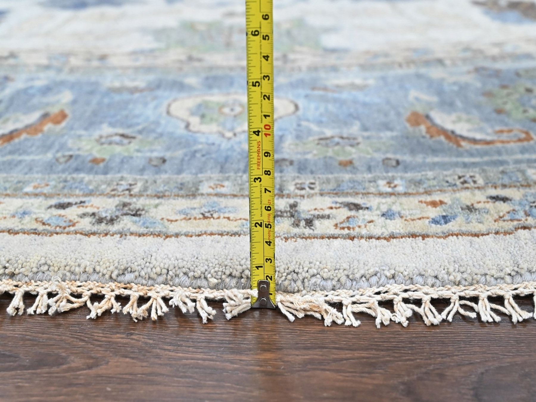 12'x12' Oyster Gray, Oushak with Floral Motifs, Hand Knotted, Pure Wool, Soft Pile, Denser Weave, Round, Oriental Rug HR10571 - Image 7