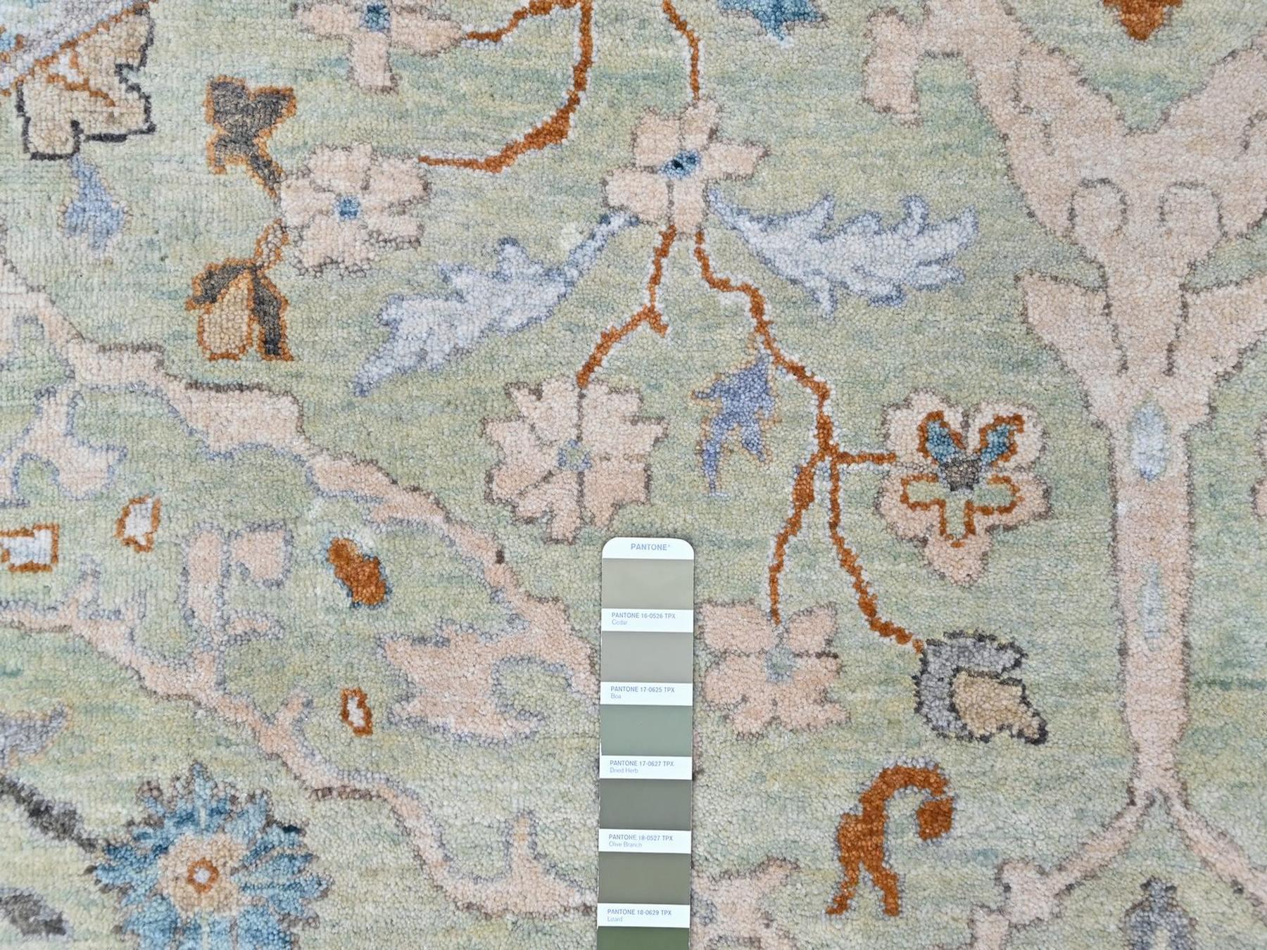 10'x10' Pistachio Green, Oushak with Floral Motifs, Hand Knotted, Pure Wool, Soft Pile, Denser Weave, Round, Oriental Rug HR10591 - Image 4