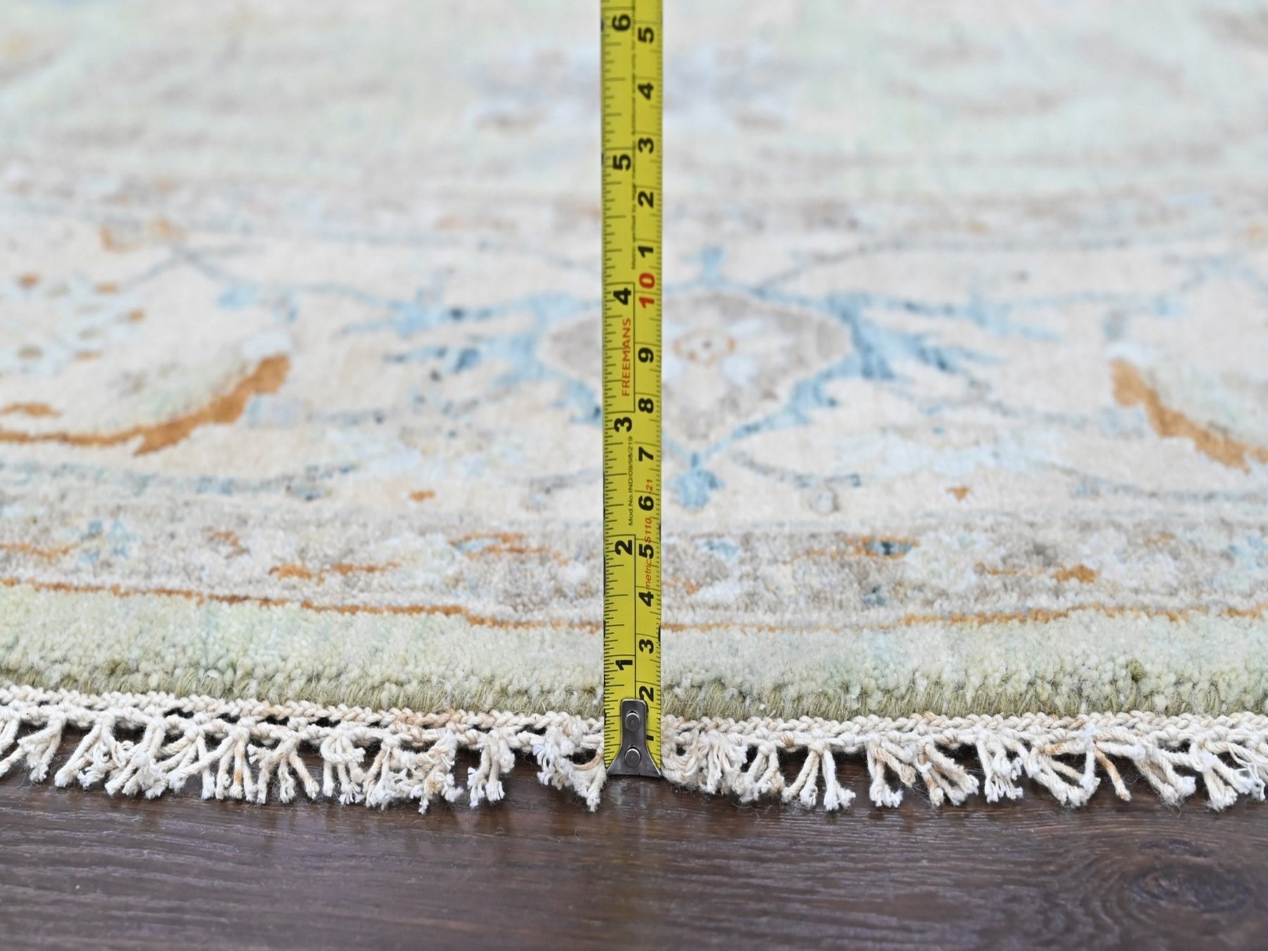 10'x10' Pistachio Green, Oushak with Floral Motifs, Hand Knotted, Pure Wool, Soft Pile, Denser Weave, Round, Oriental Rug HR10591 - Image 7