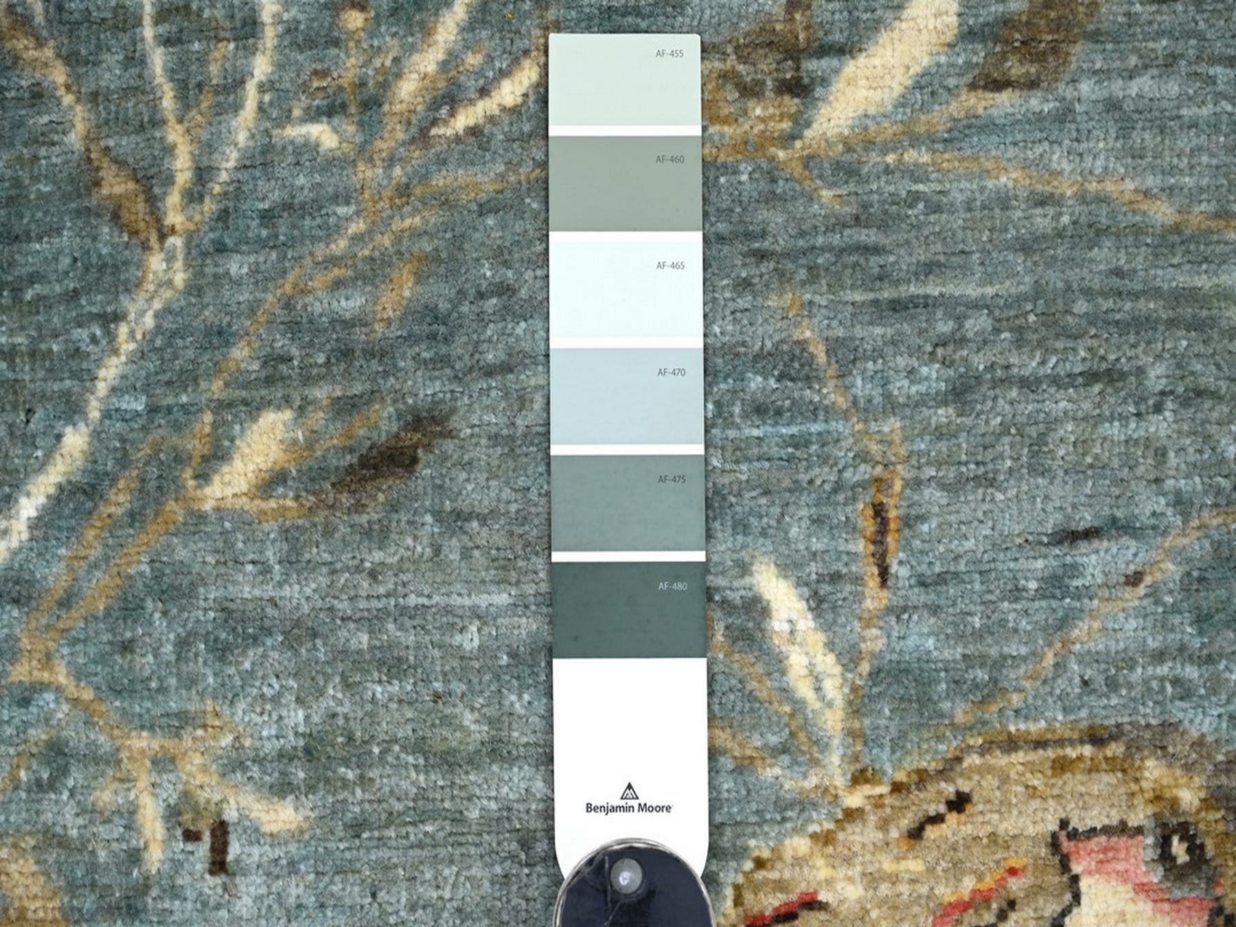2'x3'3" Misty Gray, Sparrows on the Tree, Peshawar, Soft to the Touch, Finely Hand Knotted, High Mountain Wool, Mat, Sample, Oriental Rug HR22593 - Image 3