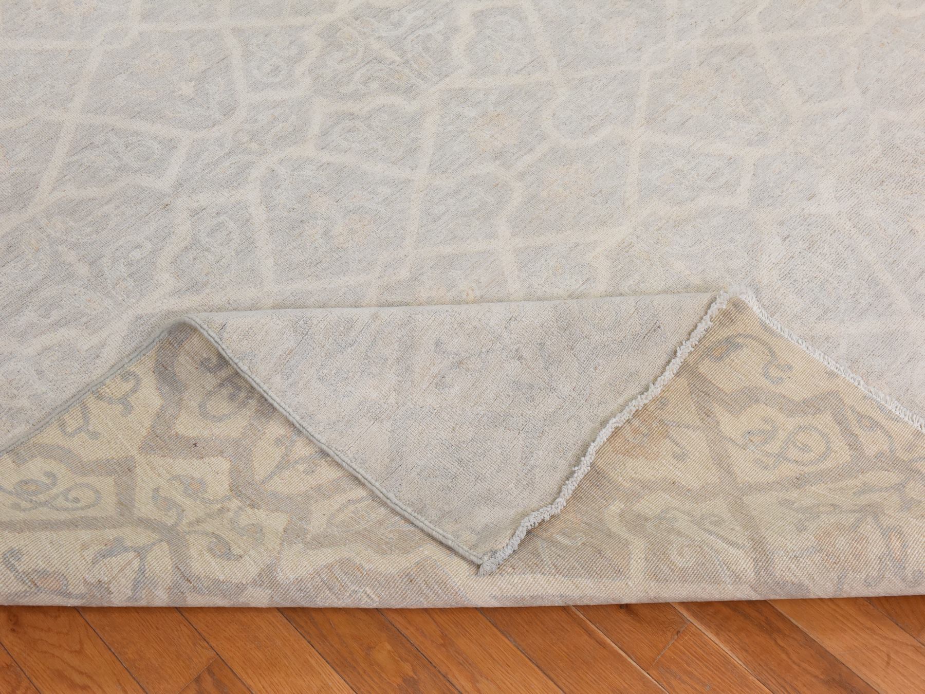 8'x9'9" Papyrus White, Washed Out Peshawar with Goombad Design, Geometric Flowers Pattern, Hand Knotted, 100% Wool, Oriental Rug HR78834 - Image 8