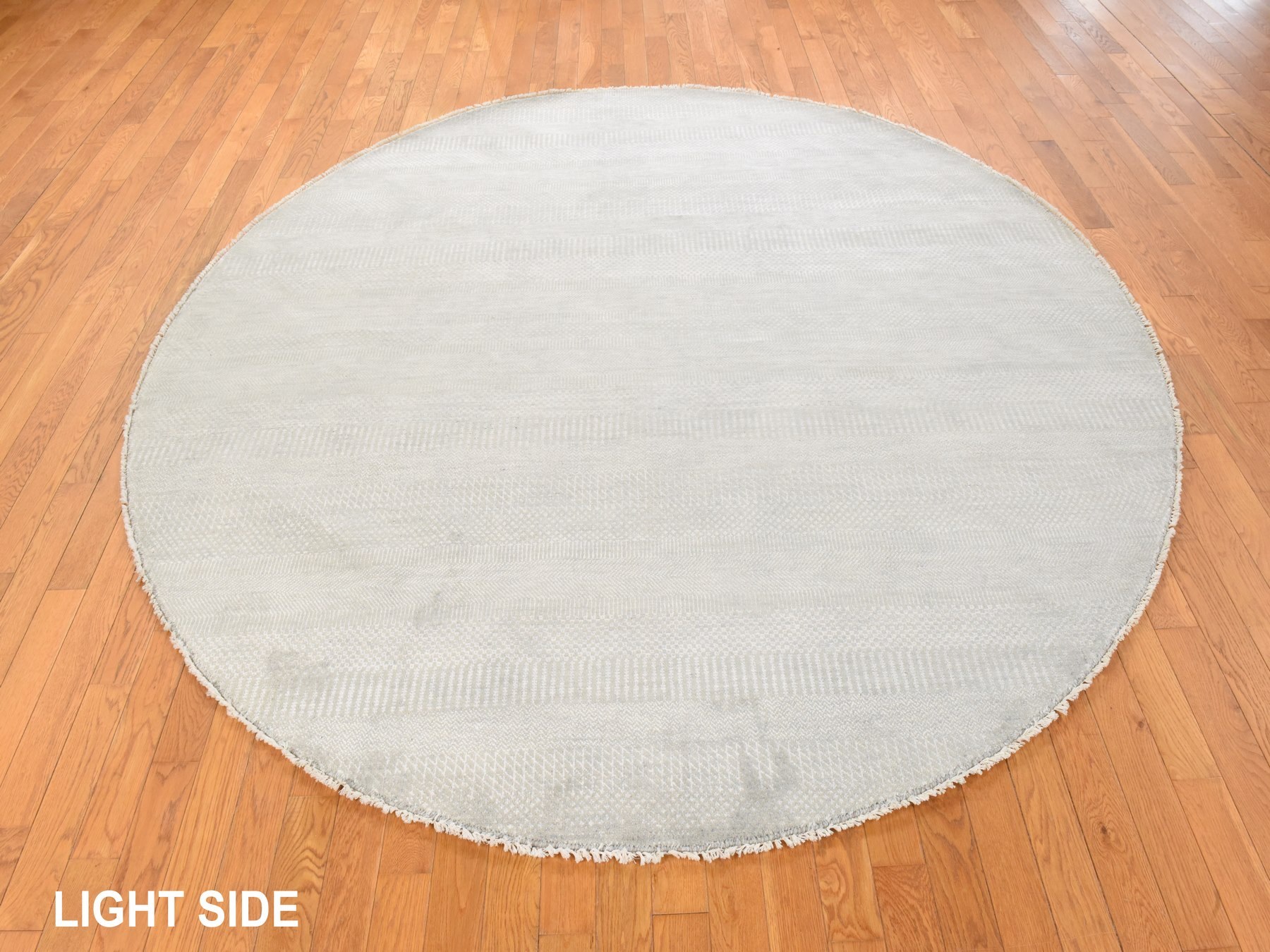 8'x8' Pastel Gray, Modern Grass Design, Tone on Tone, Hand Knotted, Pure Wool, Round, Oriental Rug HR78846 - Image 3