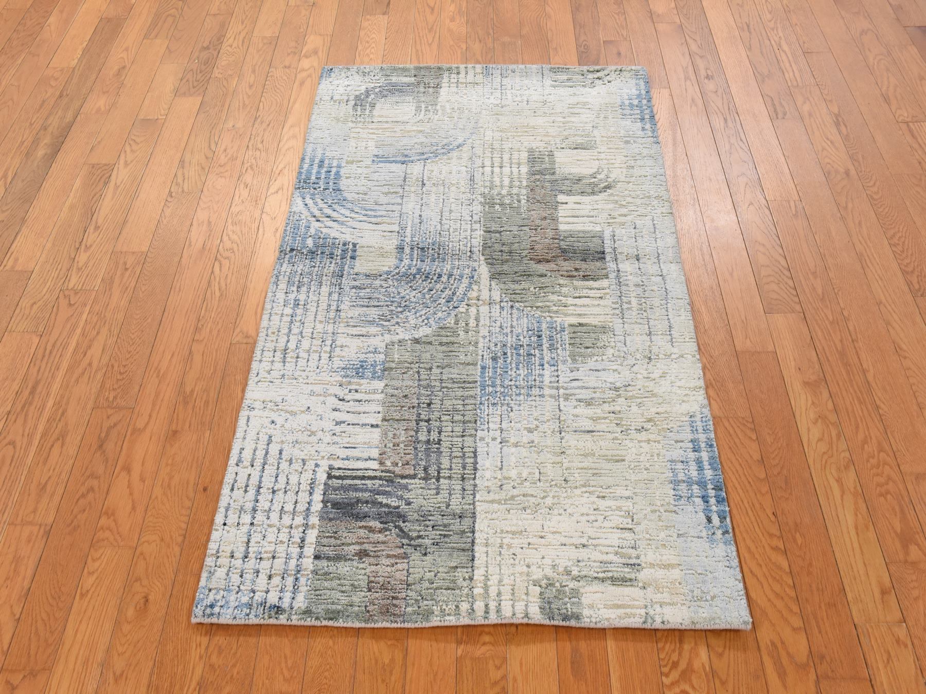 3'1"x5' Whisper White, THE INTERTWINED PASSAGE, Silk with Textured Wool, Hand Knotted, Oriental Rug HR78874 - Image 2