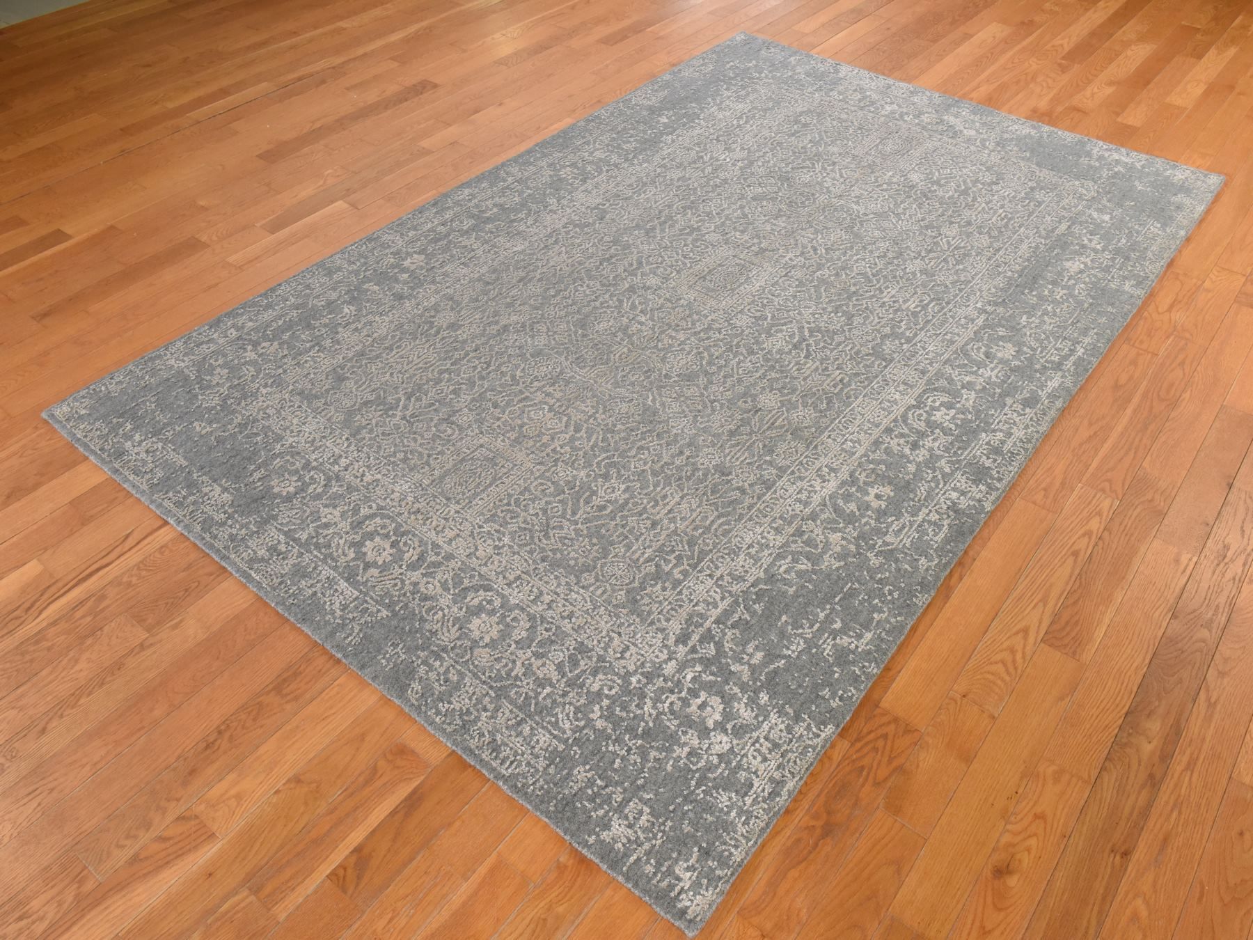 5'10"x9'1" Griffin Gray, Fine Jacquard Hand Loomed, Modern Design, Wool and Art Silk, Soft Pile, Oriental Rug HR78893 - Image 4