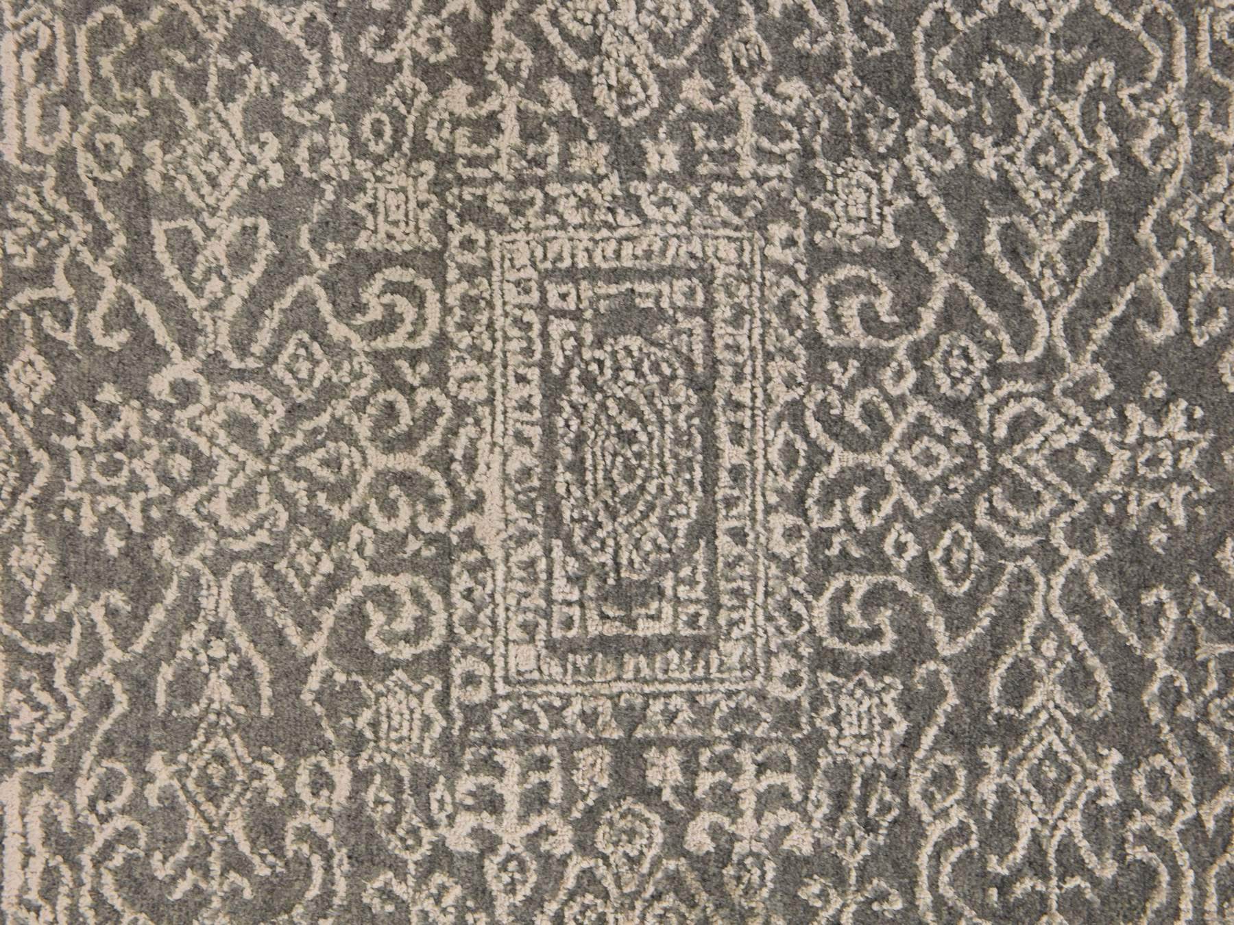 5'10"x9'1" Griffin Gray, Fine Jacquard Hand Loomed, Modern Design, Wool and Art Silk, Soft Pile, Oriental Rug HR78893 - Image 5