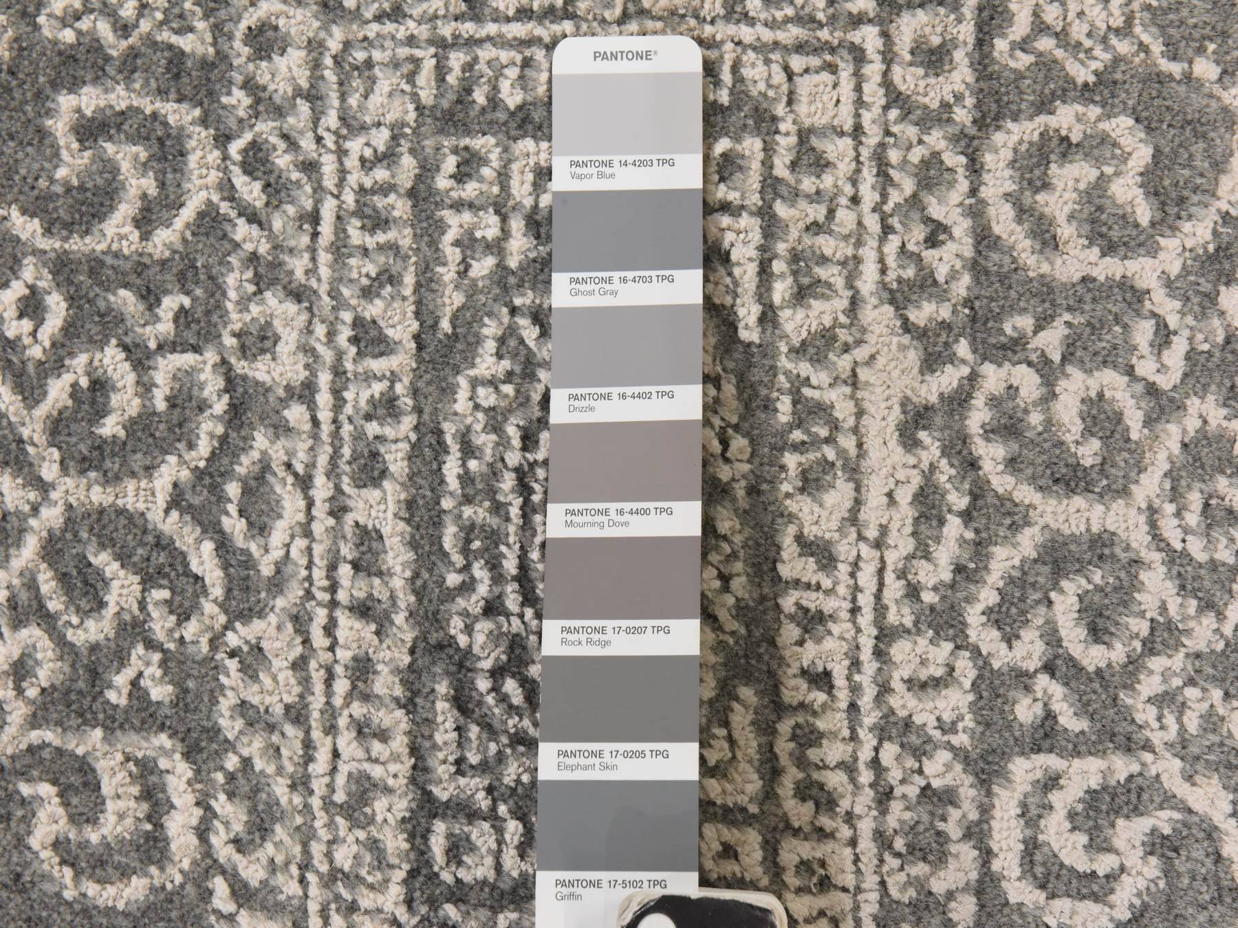 5'10"x9'1" Griffin Gray, Fine Jacquard Hand Loomed, Modern Design, Wool and Art Silk, Soft Pile, Oriental Rug HR78893 - Image 6