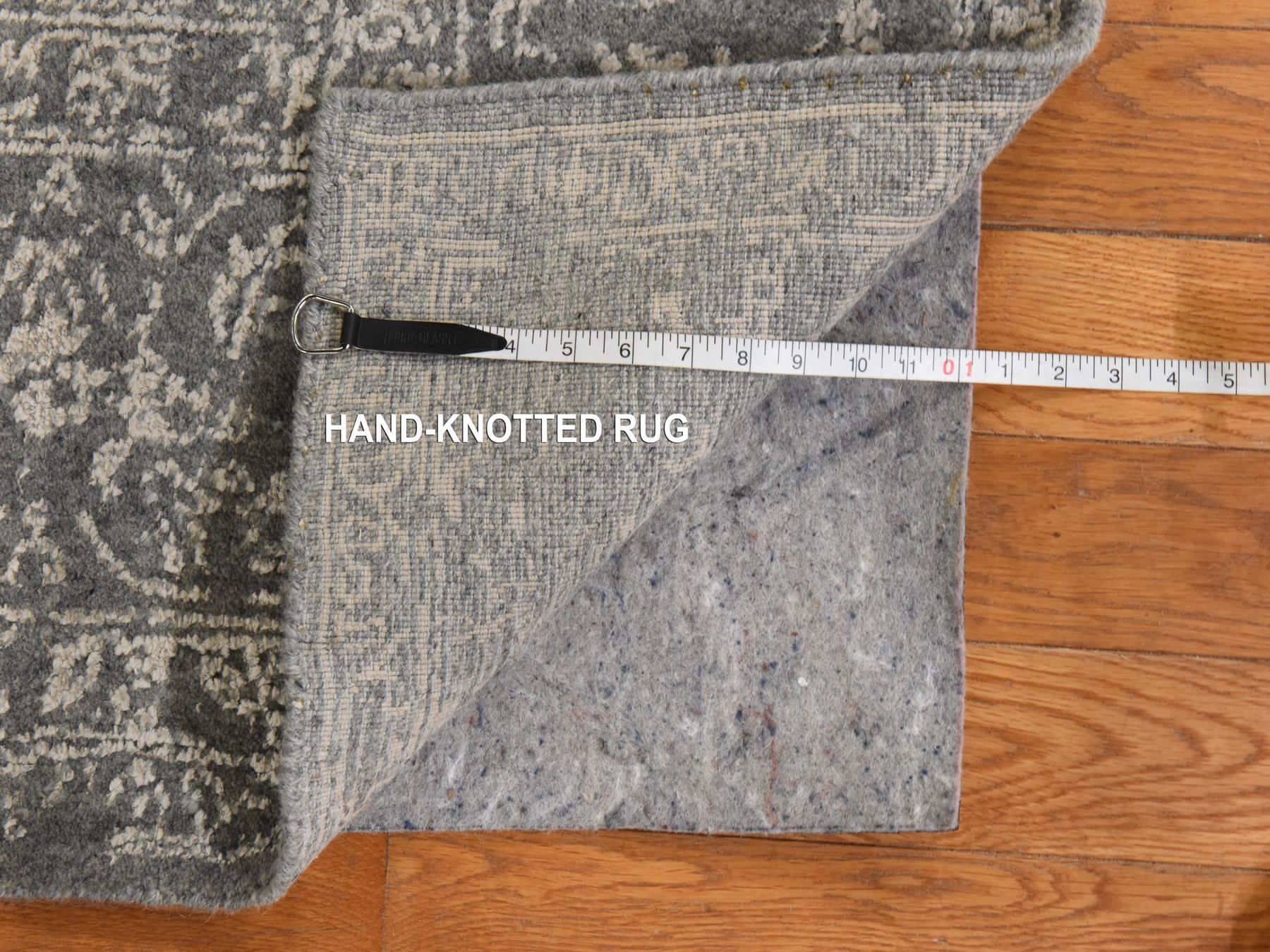 5'10"x9'1" Griffin Gray, Fine Jacquard Hand Loomed, Modern Design, Wool and Art Silk, Soft Pile, Oriental Rug HR78893 - Image 7