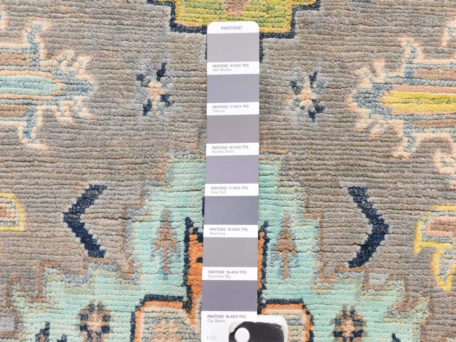 3'3"x5' Stone Gray, Colorful Fusion Kazak with Geometric Design, Pure Wool, Hand Knotted, Oriental Rug HR78918 - Image 4