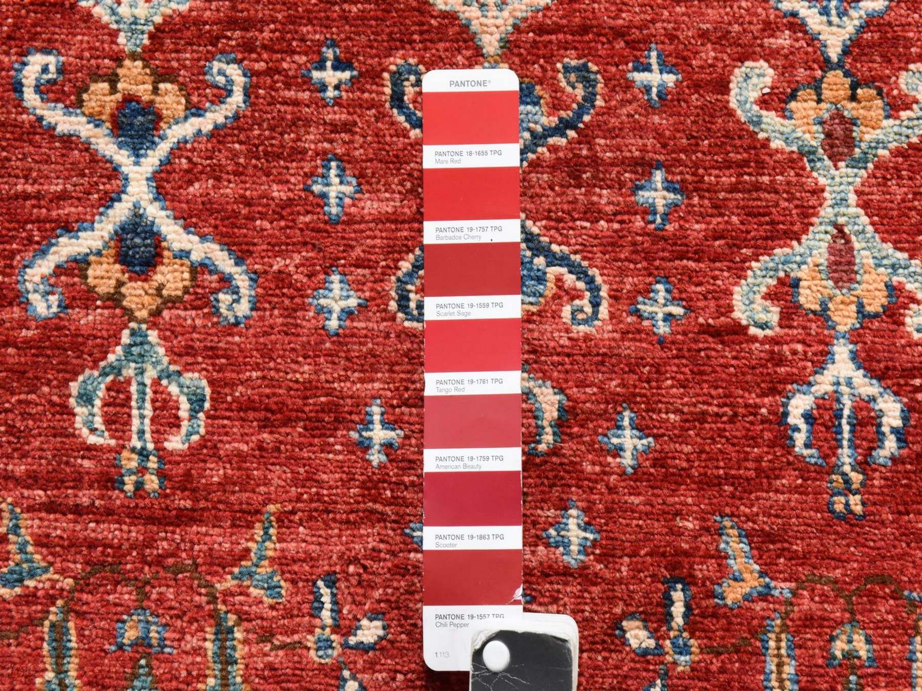 9'7"x9'7" Crimson Red, Afghan Super Kazak with Khorjin Design, Hand Knotted, 100% Wool, Round, Oriental Rug HR78925 - Image 5
