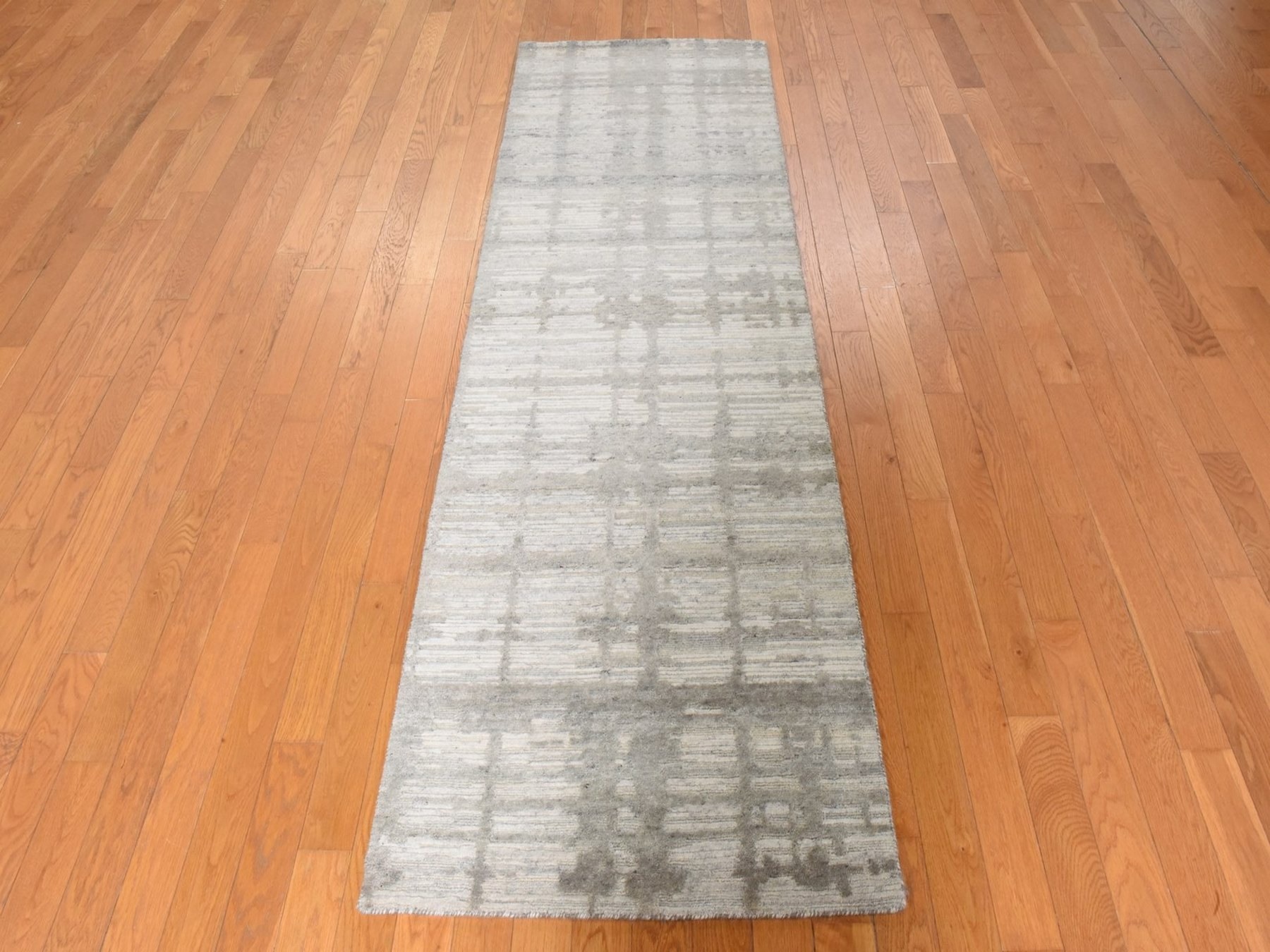2'6"x8' Ivory, Hand Spun Undyed Natural Wool, Hand Knotted, Modern Design, Runner, Oriental Rug HR78944 - Image 2
