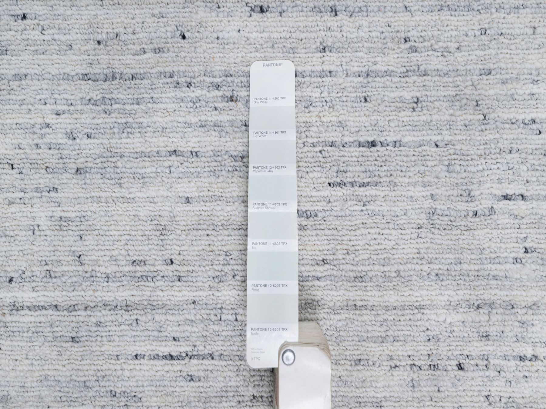 2'x3' Misty Gray, Hand Loomed, Modern Striae Design, Tone on Tone, Plush Pile, Natural Wool, Mat, Oriental Rug HR90786 - Image 4
