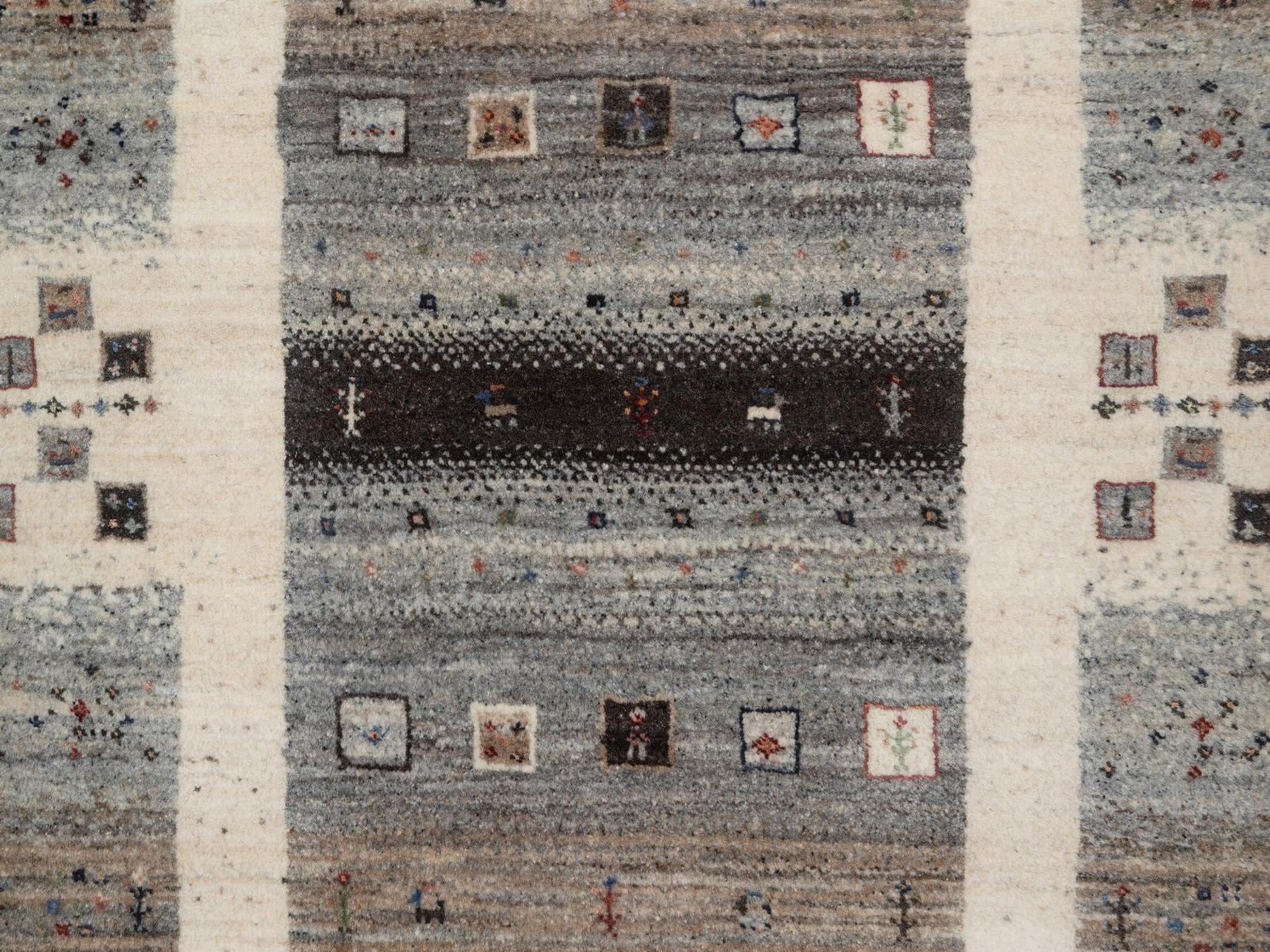 2'10"x5'4" Parchment White, Hand Knotted, Lori Buft Gabbeh with Small Animal and Human Figurines, Modern, Pure Wool, Thick and Plush, Oriental Rug HR92628 - Image 5
