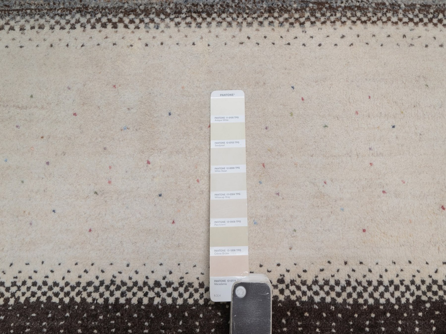10'x13' Parchment White, Modern, Lori Buft Gabbeh with Small Tree Design, Thick and Plush, Pure Wool, Hand Knotted, Oriental Rug HR92643 - Image 7