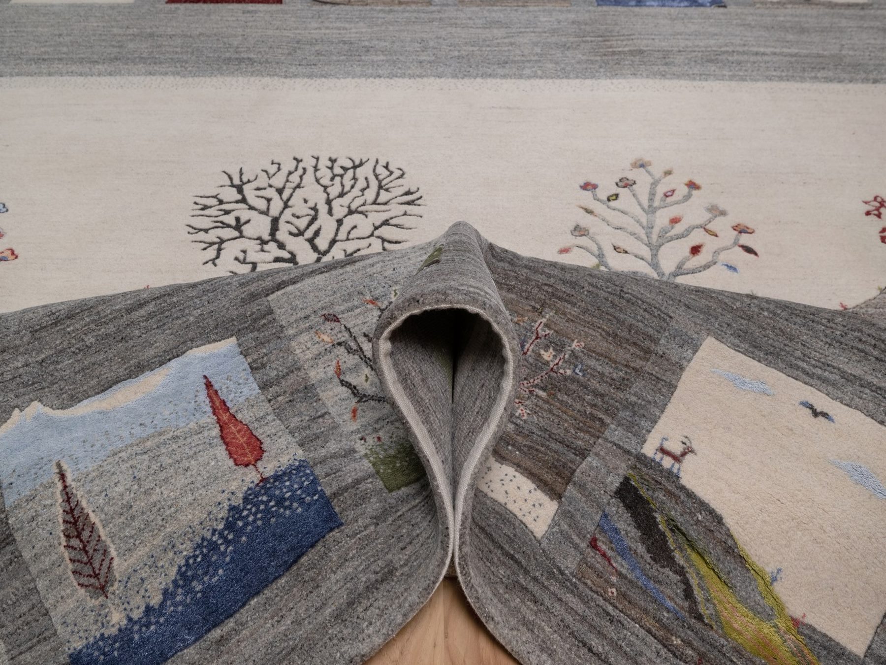 8'2"x10' Dove Gray, Modern, Lori Buft Gabbeh with Scenery Design, Small Animal Figurines, Hand Knotted, Soft Pile, Thick and Plush, Pure Wool, Oriental Rug HR92652 - Image 5