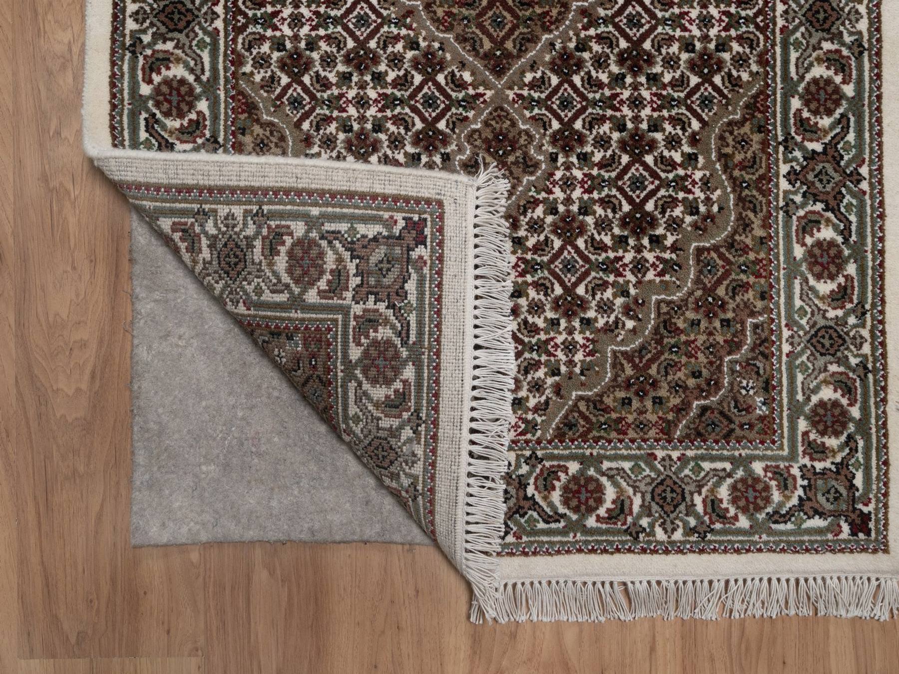 2'9"x20'6" Pearl White, Tabriz Mahi with Fish Medallions Design, 175 KPSI, Hand Knotted, 100% Wool, XL Runner, Oriental Rug HR92676 - Image 3