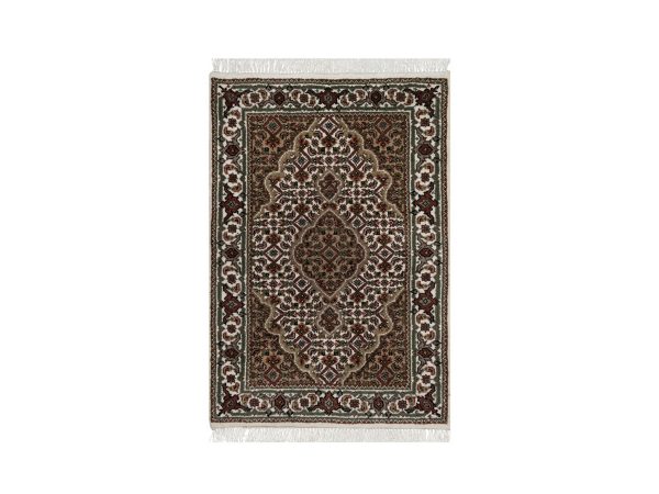 2'1"x3' Pearl White, 175 KPSI, Tabriz Mahi with Fish Medallion Design, 100% Wool, Hand Knotted, Sample, Mat, Oriental Rug HR92681