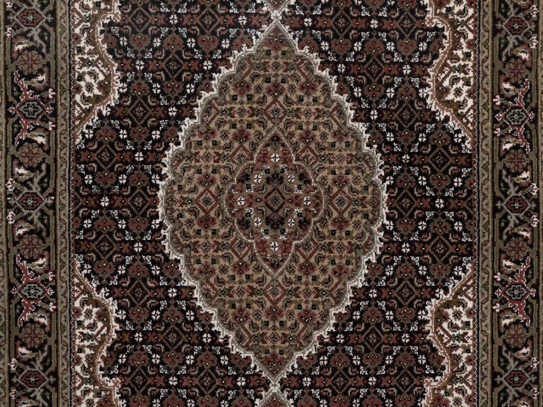 4'x6' Midnight Black, Tabriz Mahi with Fish Medallion Design, Hand Knotted, 100% Wool, 175 KPSI, Oriental Rug HR92688 - Image 5