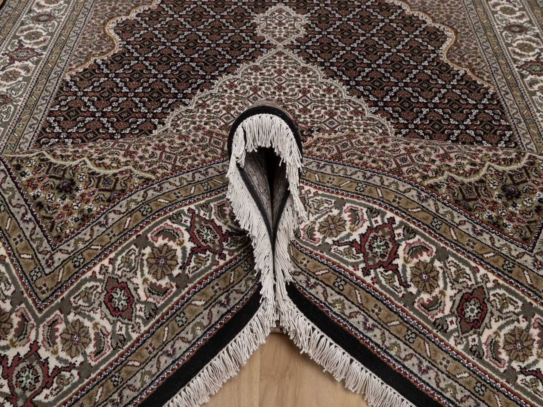 6'1"x8'10" Midnight Black, Tabriz Mahi with Fish Medallion Design, 175 KPSI, Hand Knotted, 100% Wool, Oriental Rug HR92692 - Image 5