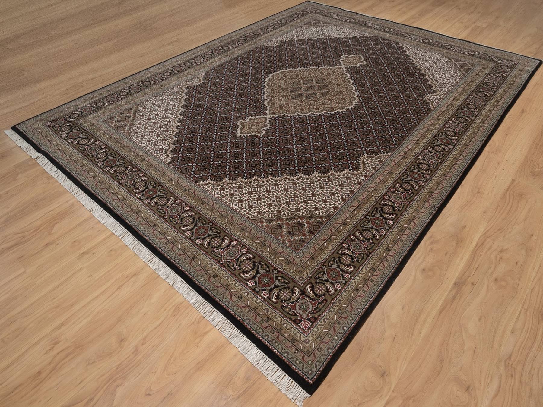 9'x12' Midnight Black, Hand Knotted, Tabriz Mahi with Fish Medallion Design, 100% Wool, 175 KPSI, Oriental Rug HR92700 - Image 3