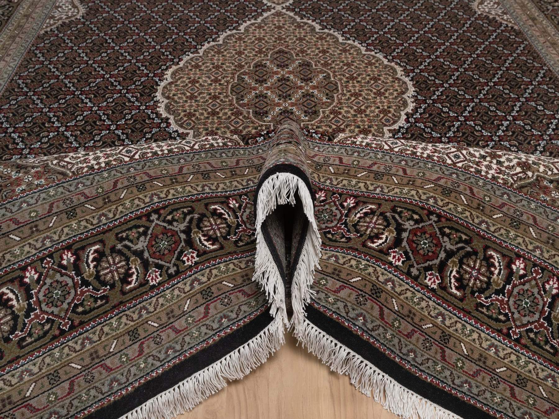 9'x12' Midnight Black, Hand Knotted, Tabriz Mahi with Fish Medallion Design, 100% Wool, 175 KPSI, Oriental Rug HR92700 - Image 5