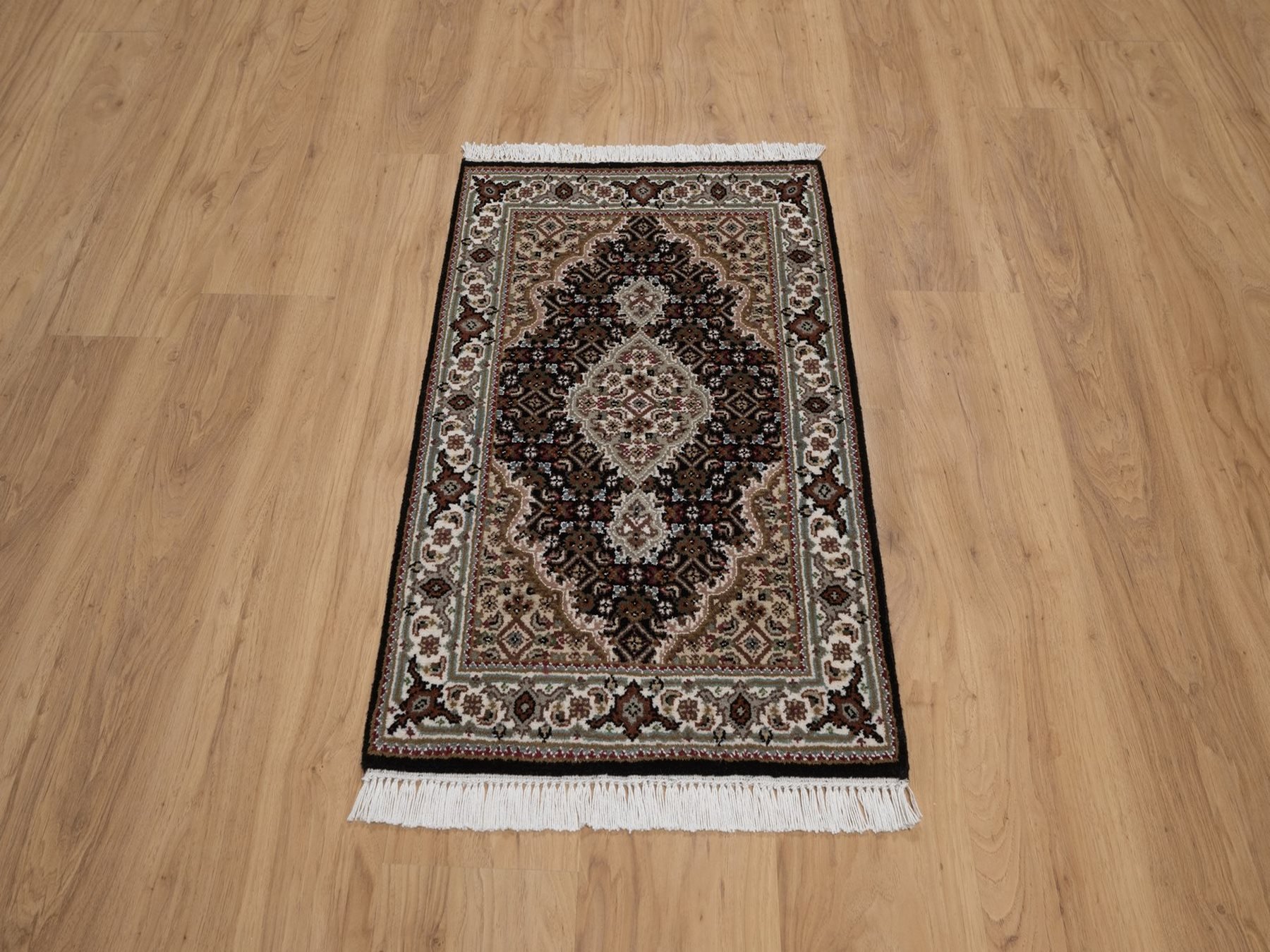 2'x3' Midnight Black, Tabriz Mahi with Fish Medallion Design, 175 KPSI, Hand Knotted, 100% Wool, Sample, Mat, Oriental Rug HR92715 - Image 2