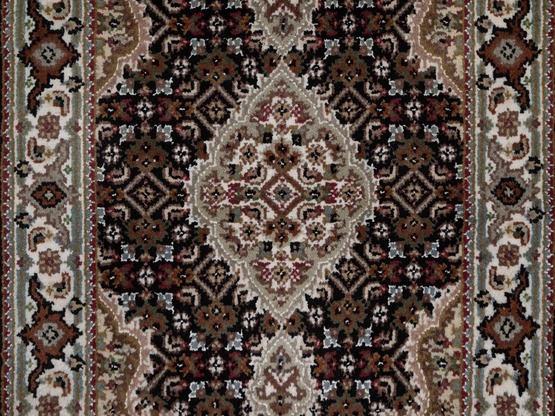 2'x3' Midnight Black, Tabriz Mahi with Fish Medallion Design, 175 KPSI, Hand Knotted, 100% Wool, Sample, Mat, Oriental Rug HR92715 - Image 5