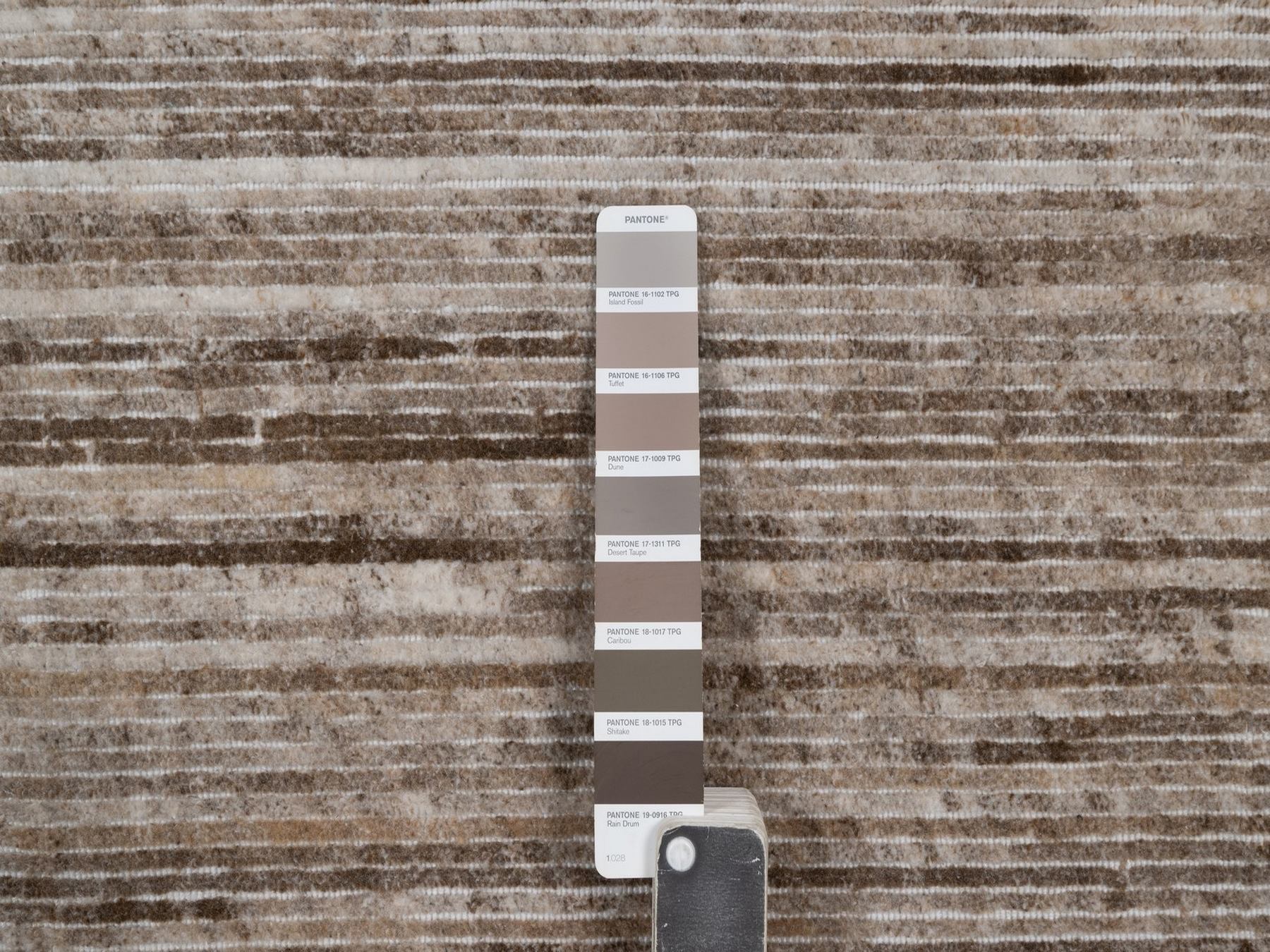 2'x3' Chocolate Brown, Variegated Textured Modern Design, Thick and Plush, Indoor, Outdoor, Hand Loomed, Sample, Mat, Oriental Rug HR92738 - Image 4