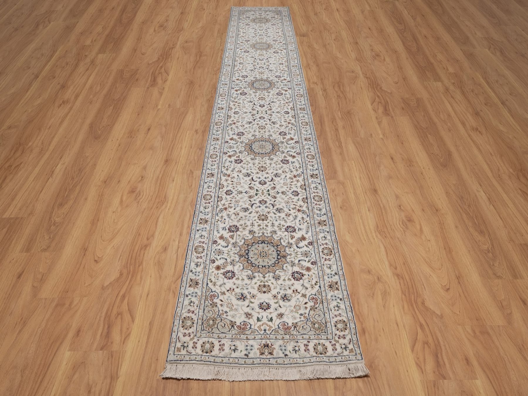 2'7"x16' Pearl White, Nain with Flower Medallions Design, Wool and Silk, Hand Knotted, 250 KPSI, Soft Pile, XL Runner, Oriental Rug HR92744 - Image 2