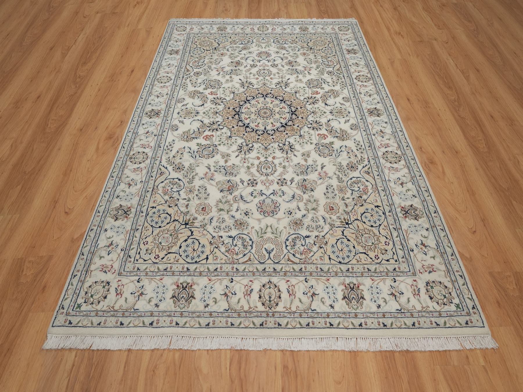 6'x9' Pearl White, Hand Knotted, Nain with Flower Medallion Design, Wool and Silk, 250 KPSI, Soft Pile, Oriental Rug HR92745 - Image 2