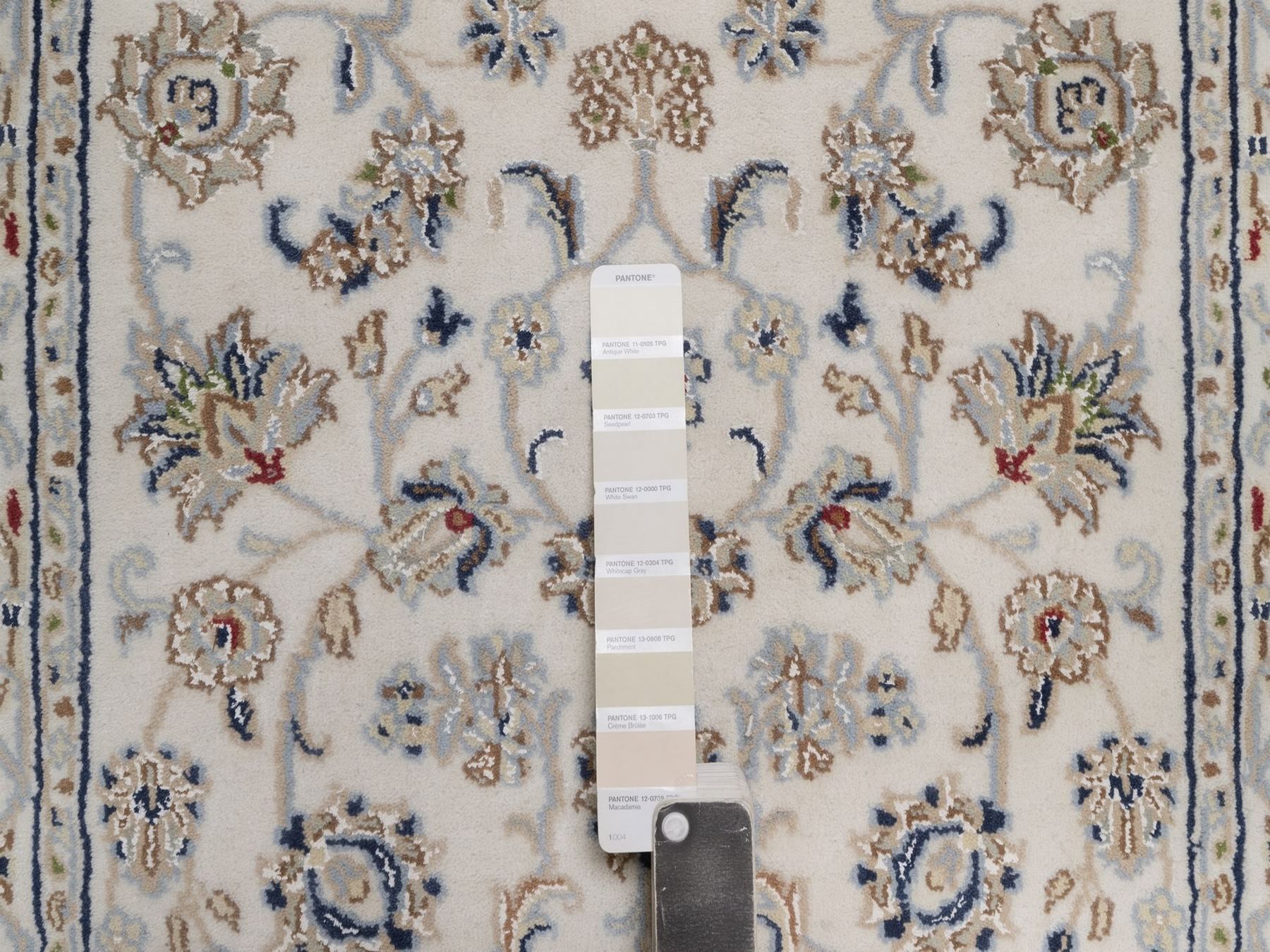 2'8"x12' Pearl White, Nain with All Over Flower Design, Hand Knotted, Wool and Silk, 250 KPSI, Soft Pile, Runner, Oriental Rug HR92746 - Image 4
