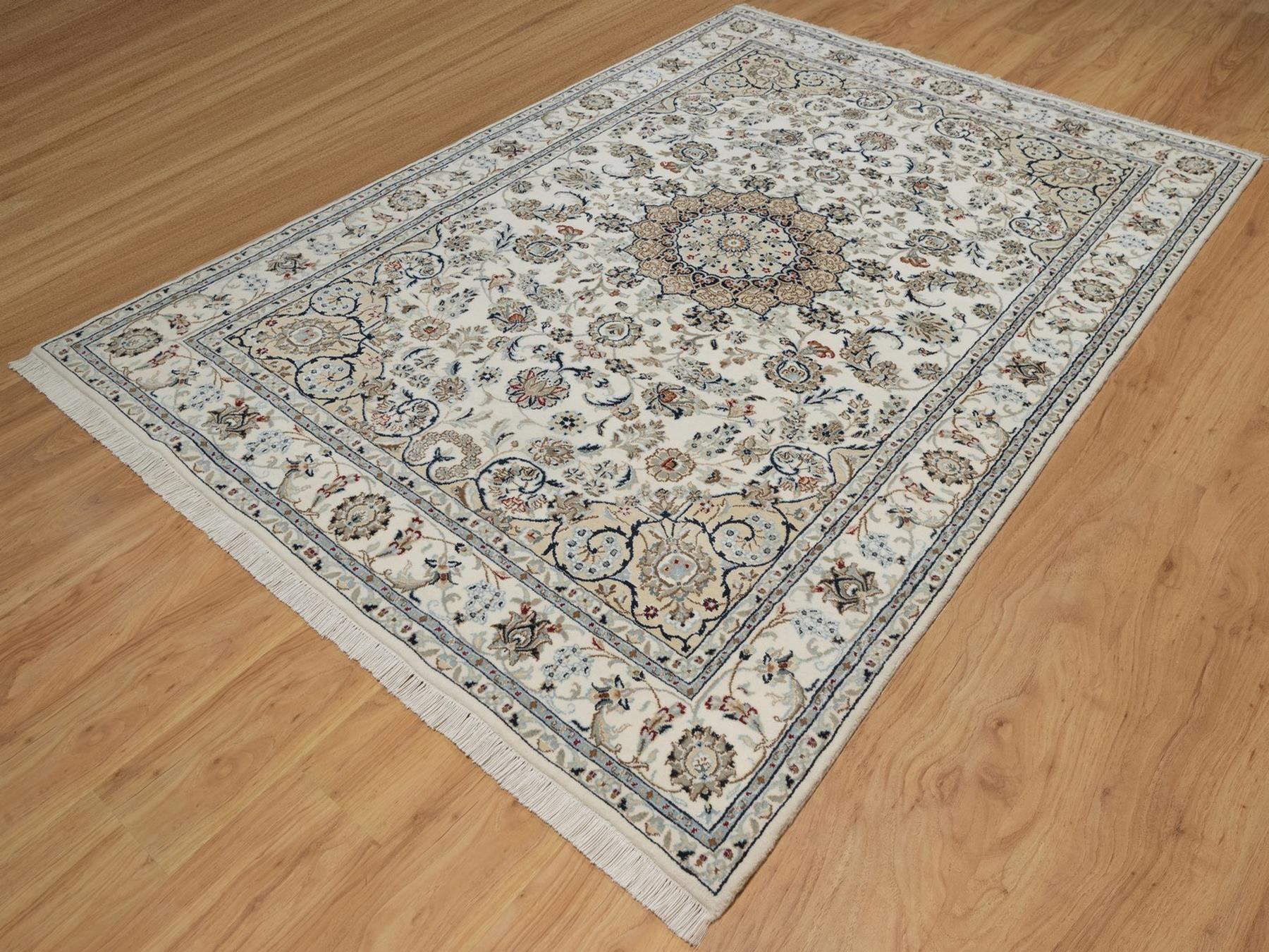 6'2"x9' Pearl White, Hand Knotted, Nain with Flower Medallion Design, Wool and Silk, 250 KPSI, Soft Pile, Oriental Rug HR92750 - Image 3
