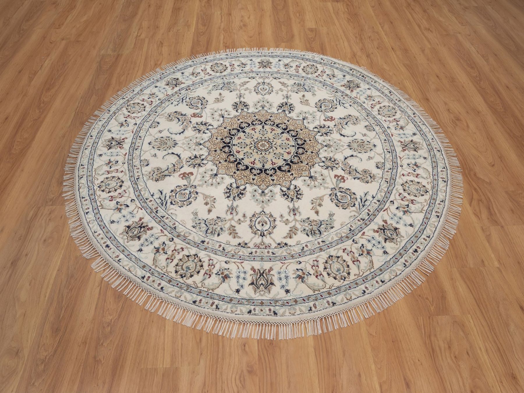 6'x6' Pearl White, Nain with Flower Medallion Design, Wool and Silk, 250 KPSI, Soft Pile, Hand Knotted, Round, Oriental Rug HR92756 - Image 2