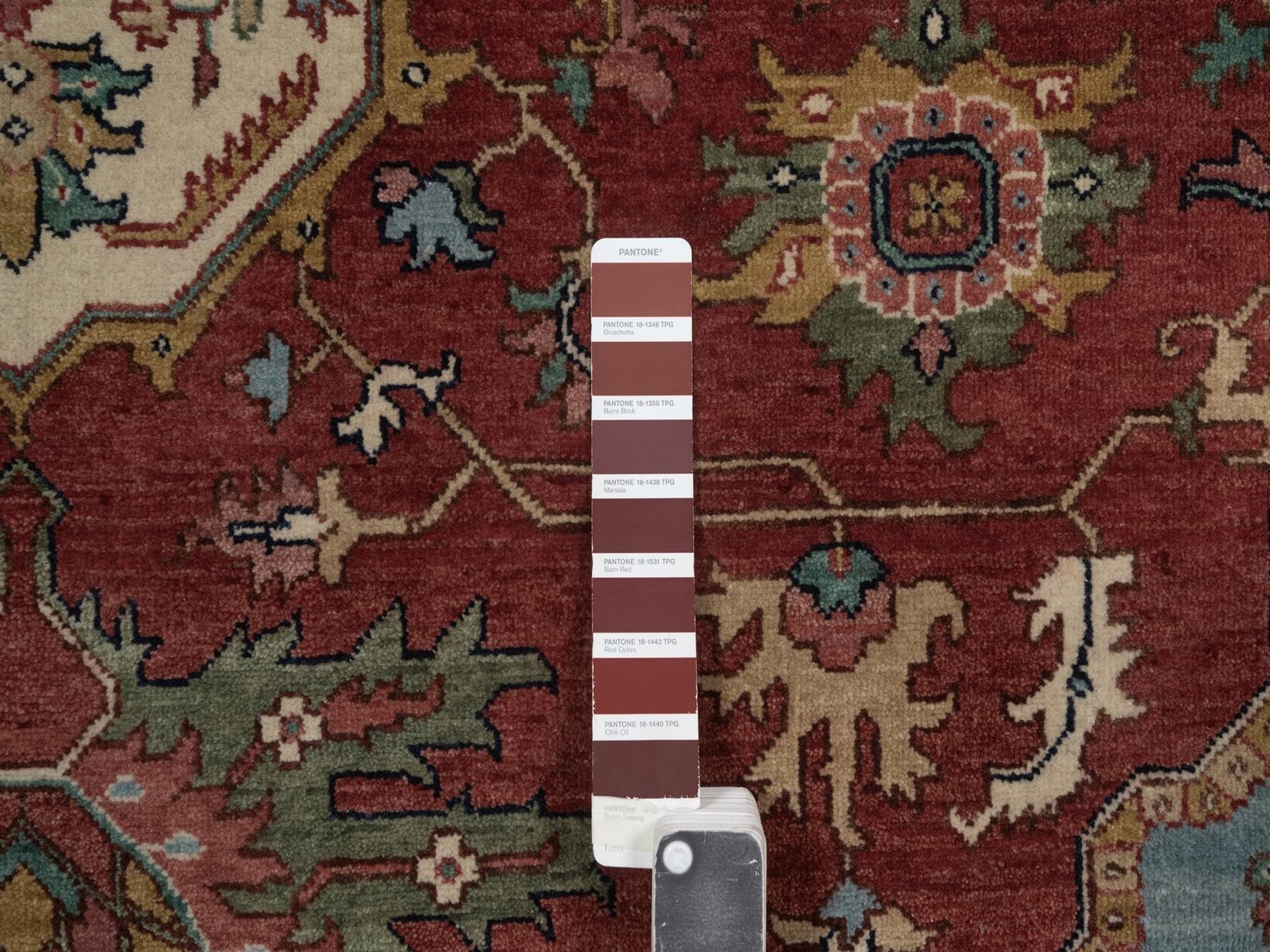 8'2"x10'1" Brick Red, Antiqued Fine Heriz Re-Creation with Medallion Design, Hand Knotted, Hand Spun New Zealand Wool, Denser Weave, Vegetable Dyes, Oriental Rug HR92810 - Image 7