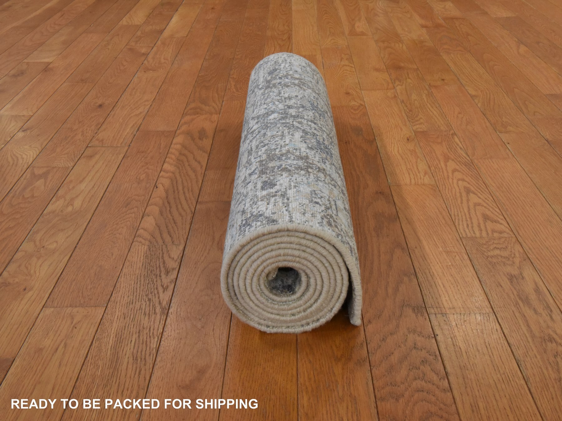 2'5"x8' Cream White, Tabriz Vase and Pomegranate Design, Pure Silk, Hand Knotted, Runner, Oriental Rug HR78957 - Image 7
